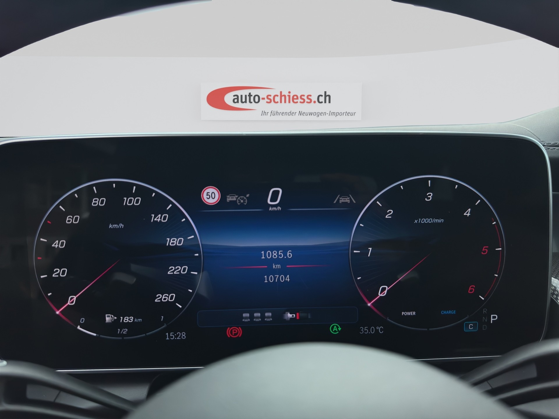 MERCEDES-BENZ GLC 220 d 4Matic 9G-Tronic AMG Line-image-14