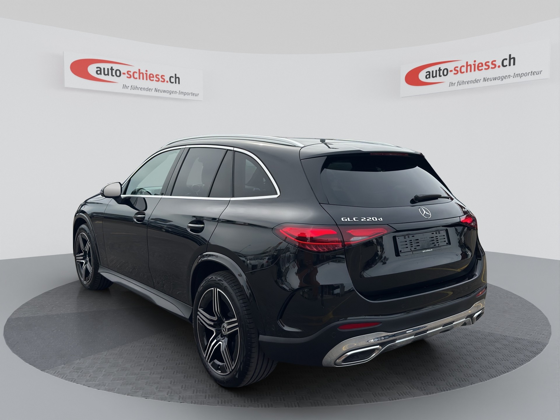MERCEDES-BENZ GLC 220 d 4Matic 9G-Tronic AMG Line-image-4
