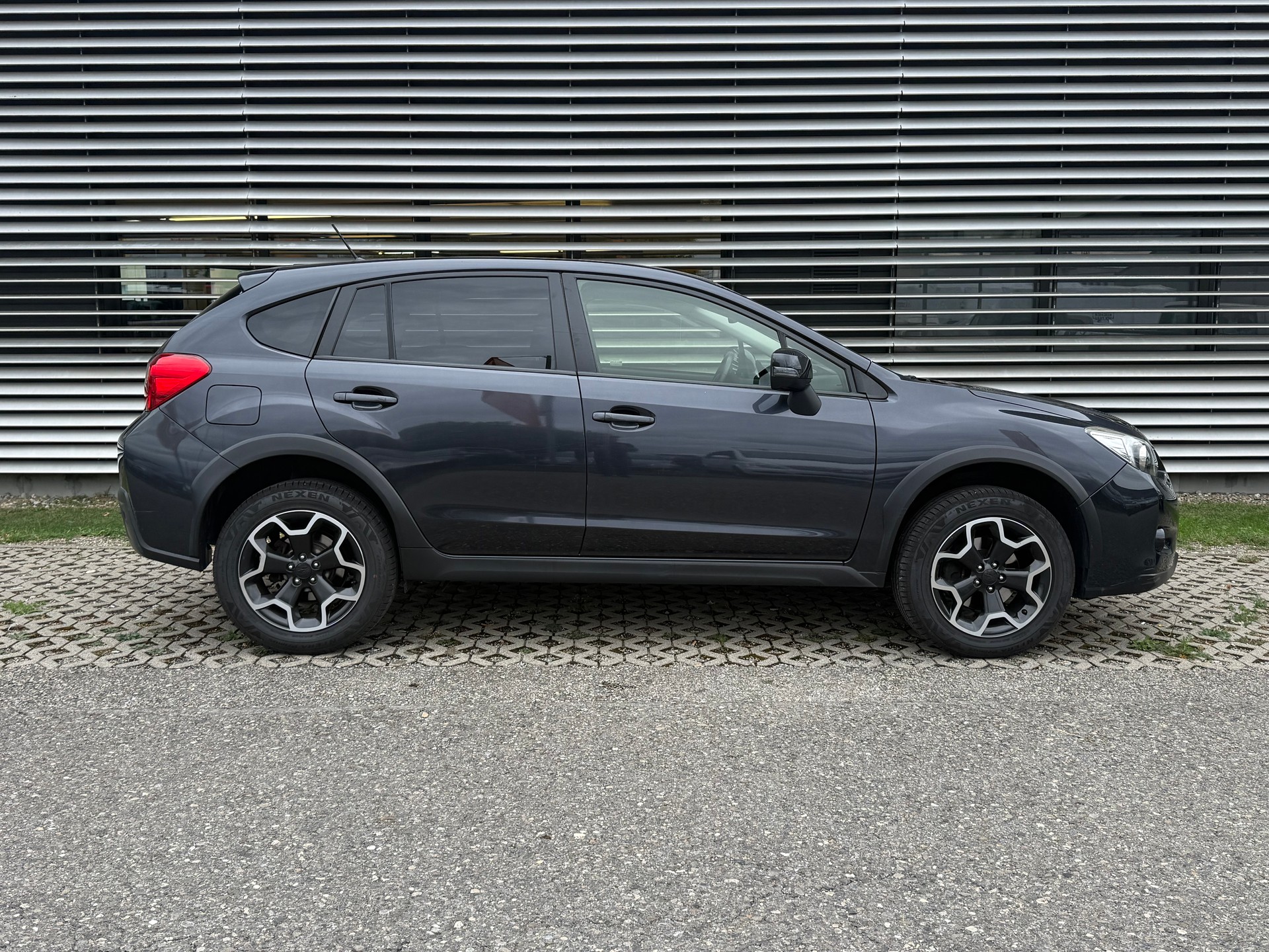 SUBARU XV 2.0D Swiss Two AWD-image-11