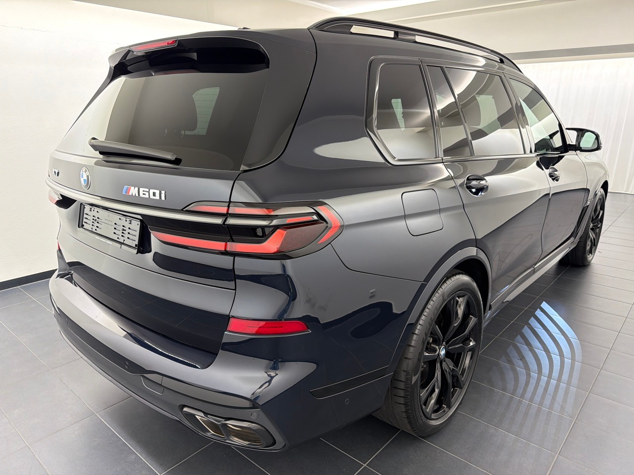BMW X7 xDr 48 M60i M Sp. Pro-showroom-element-2