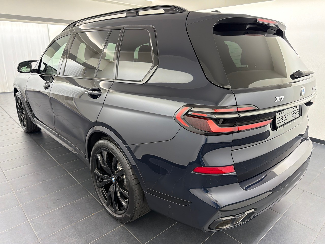 BMW X7 xDr 48 M60i M Sp. Pro-showroom-element-1