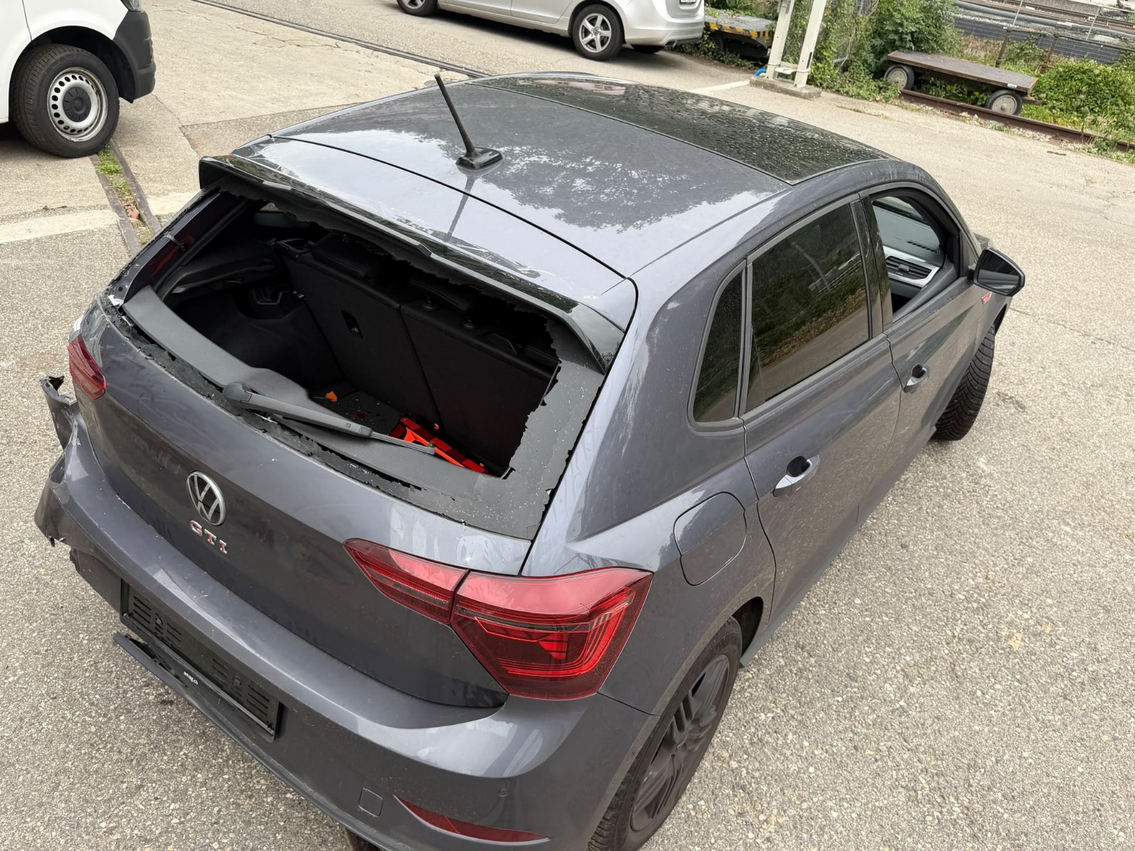 VW Polo 2.0 TSI GTI DSG-showroom-element-2