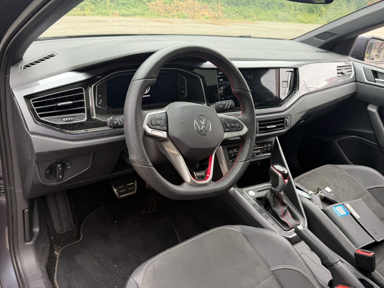 VW Polo 2.0 TSI GTI DSG-image-6