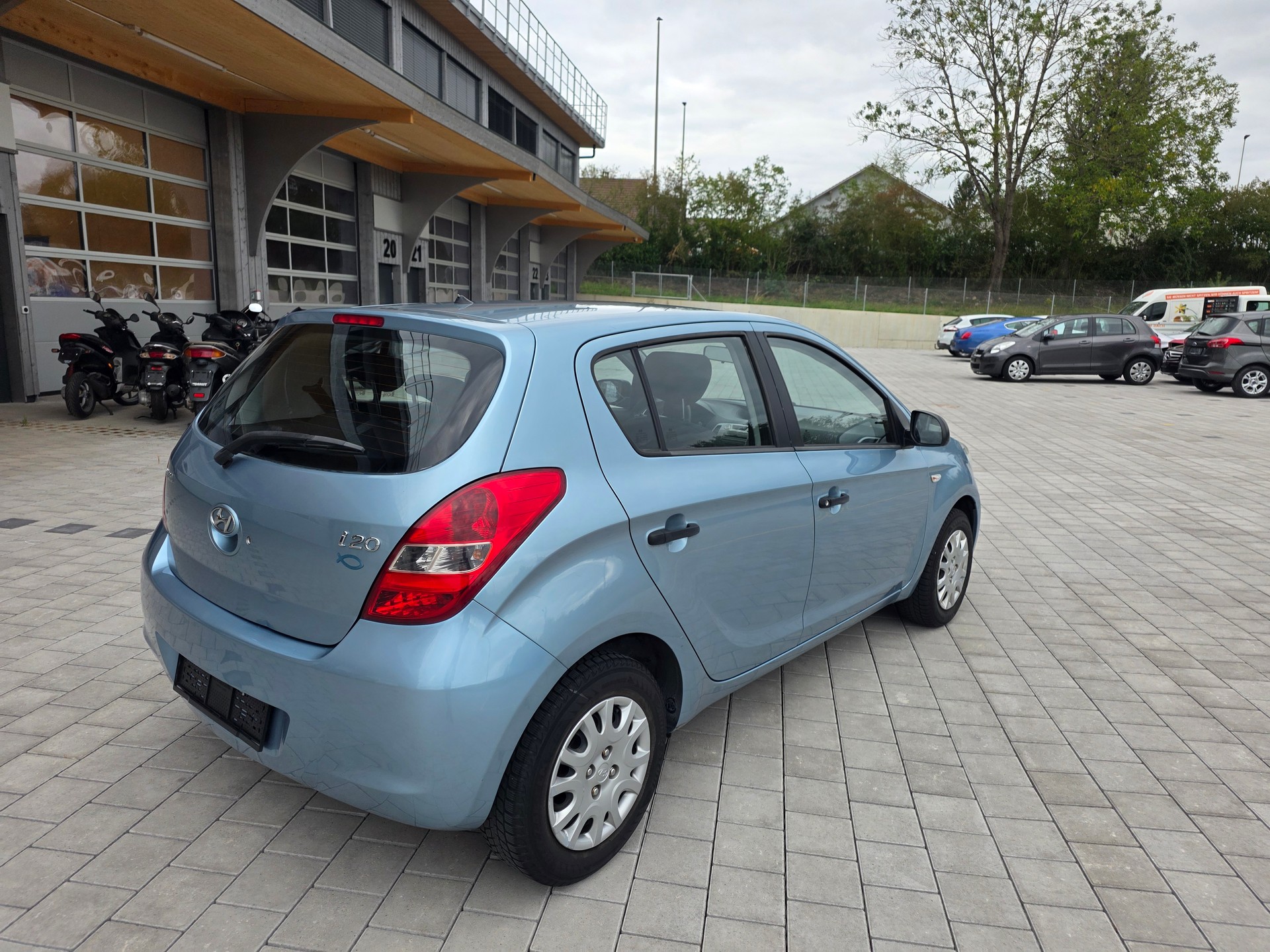 HYUNDAI i20 1.2 Comfort-image-7
