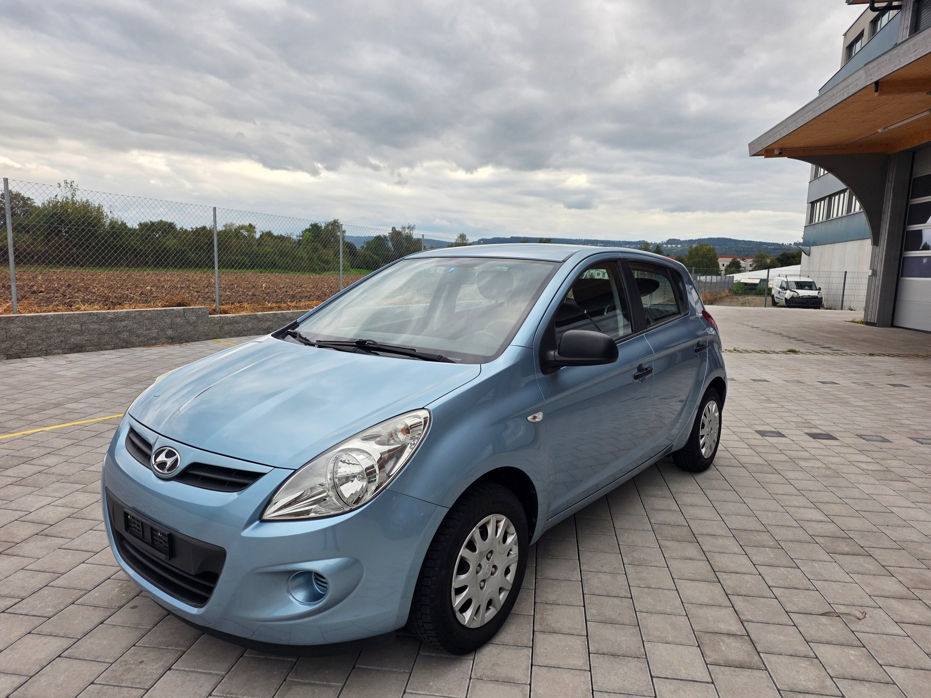 HYUNDAI i20 1.2 Comfort-image-3
