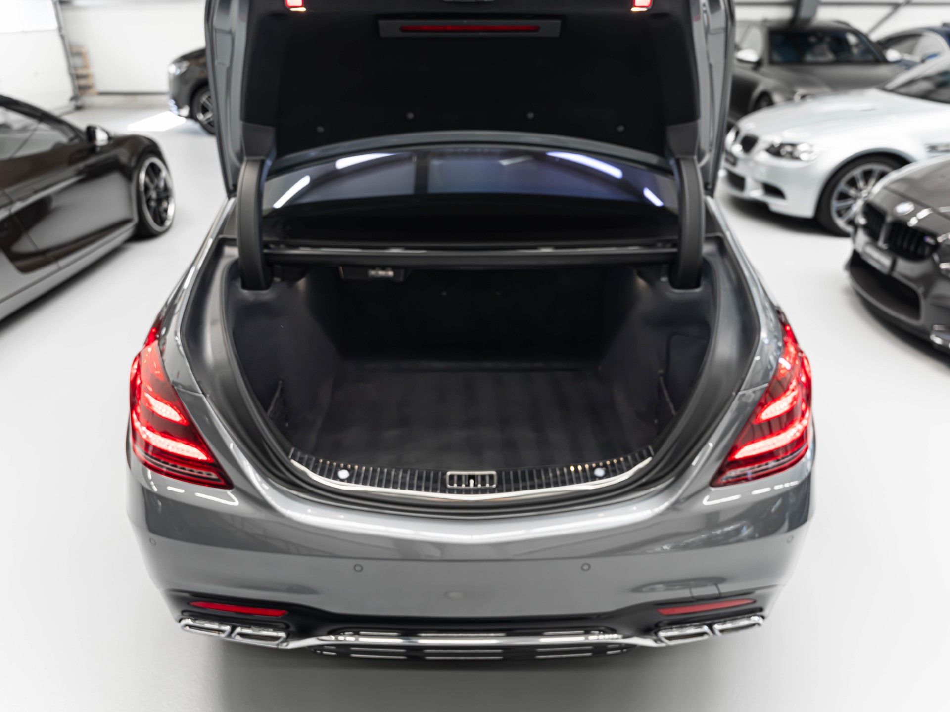 MERCEDES-BENZ S 63 AMG L 4Matic+ 9G-Tronic-image-30