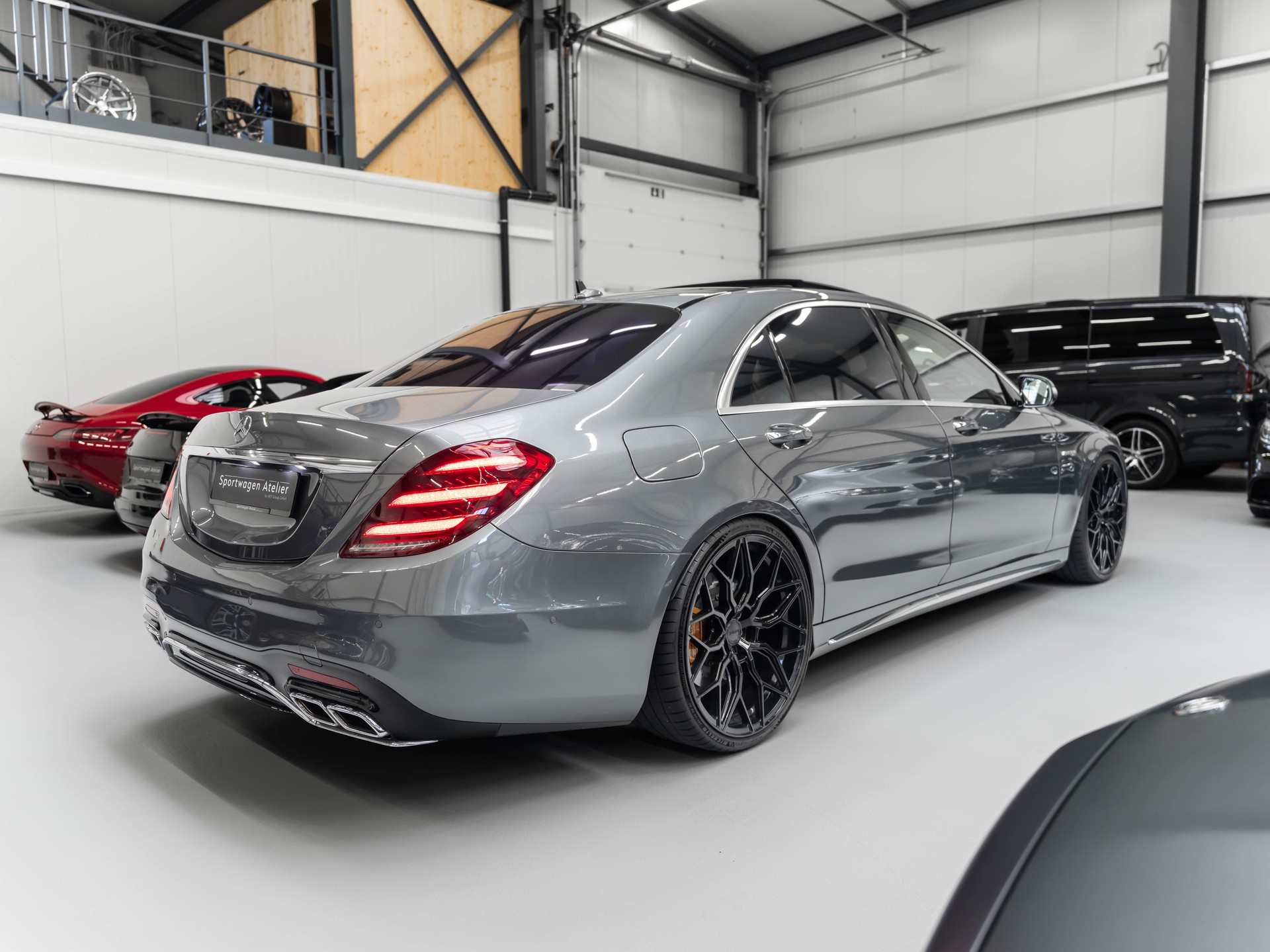 MERCEDES-BENZ S 63 AMG L 4Matic+ 9G-Tronic-image-3