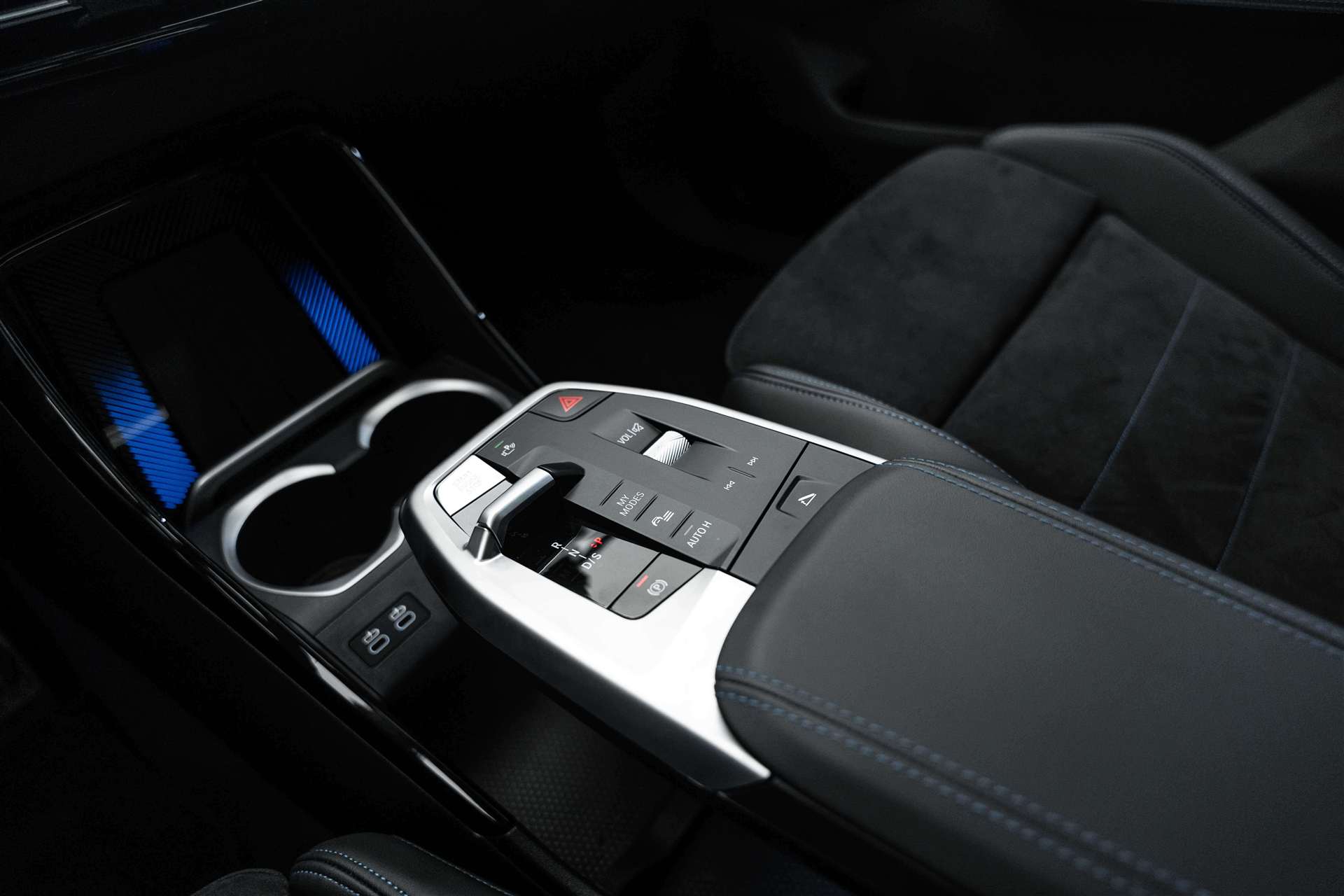 BMW BMW X1 xDrive 25e M Sport 245PS Automat-image-33