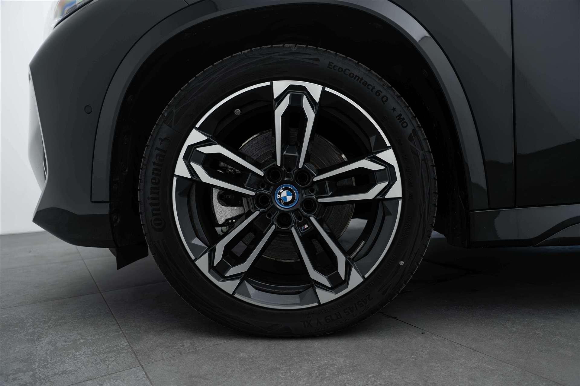 BMW BMW X1 xDrive 25e M Sport 245PS Automat-image-4