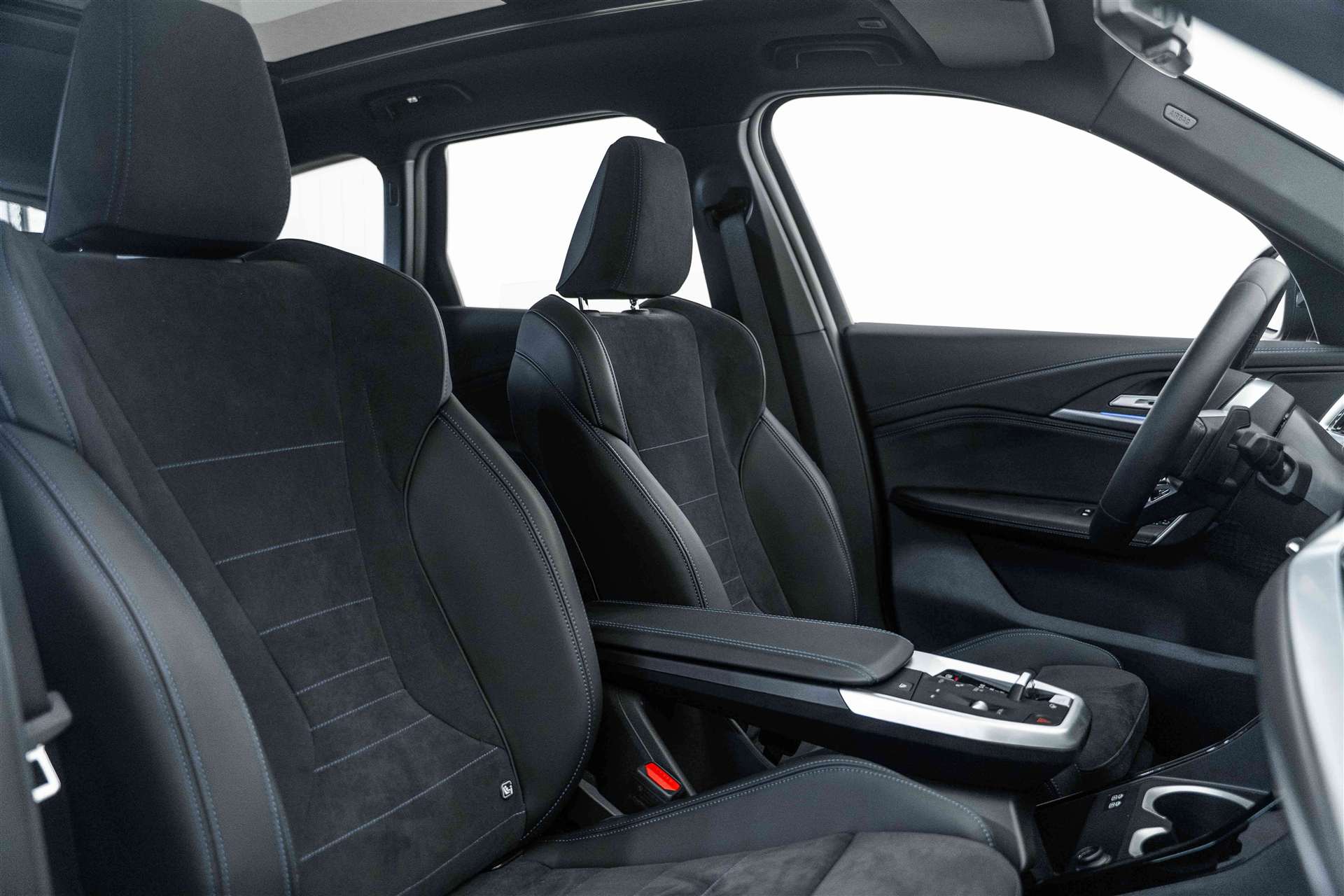 BMW BMW X1 xDrive 25e M Sport 245PS Automat-image-12