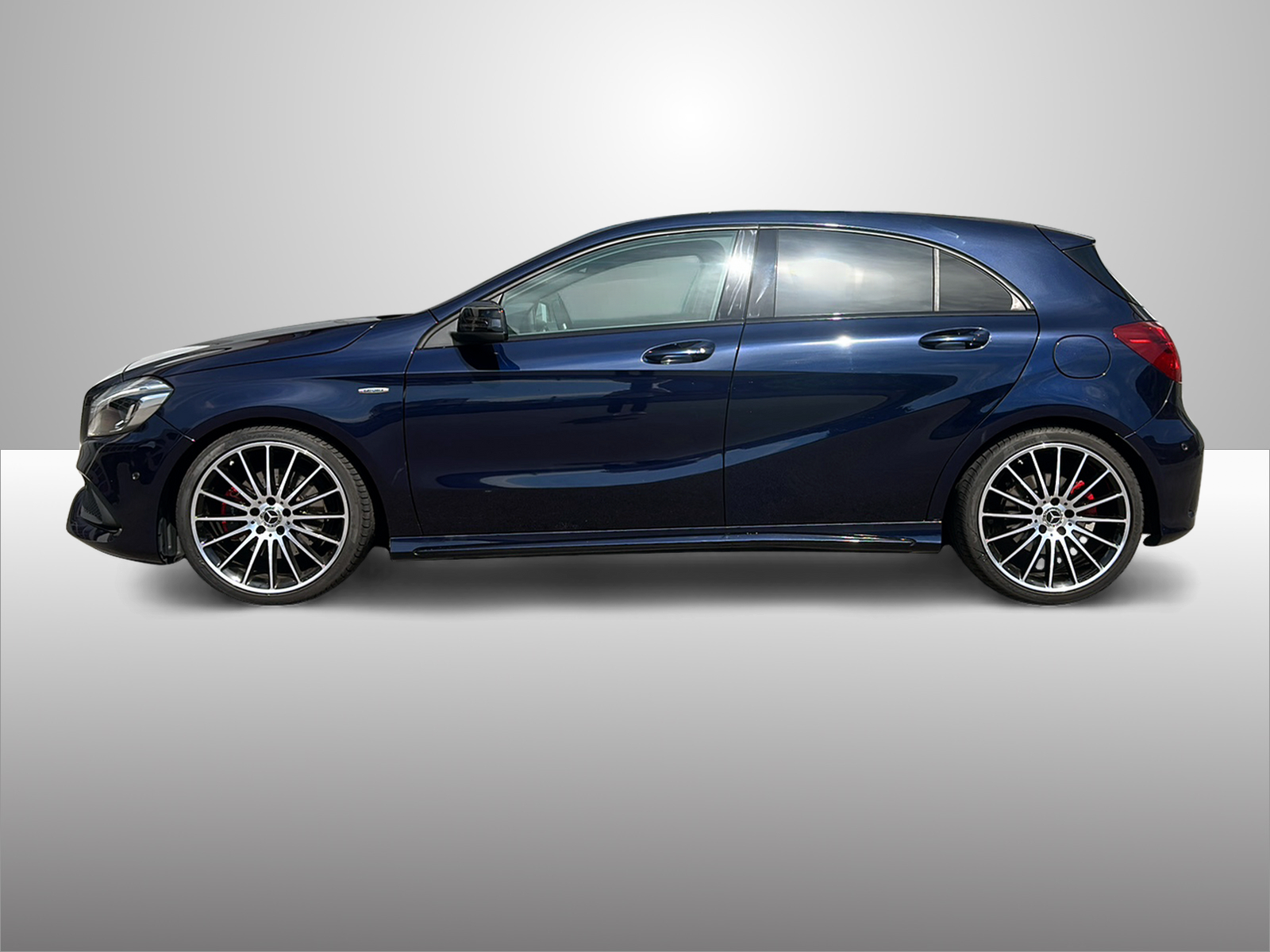 MERCEDES-BENZ A 250 Sport 4Matic 7G-DCT-image-2