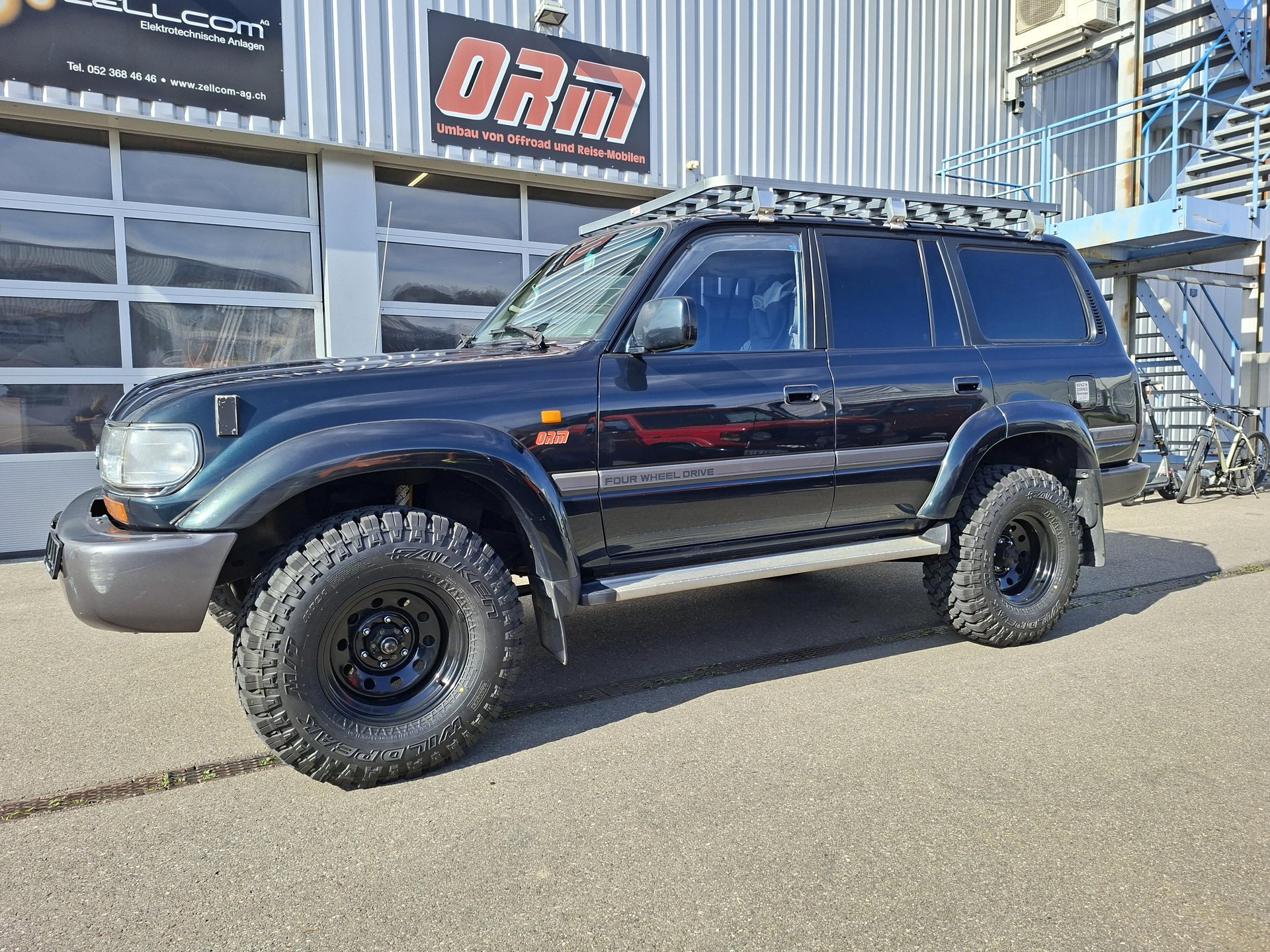 TOYOTA LandCruiser FZJ80 VX-image-0
