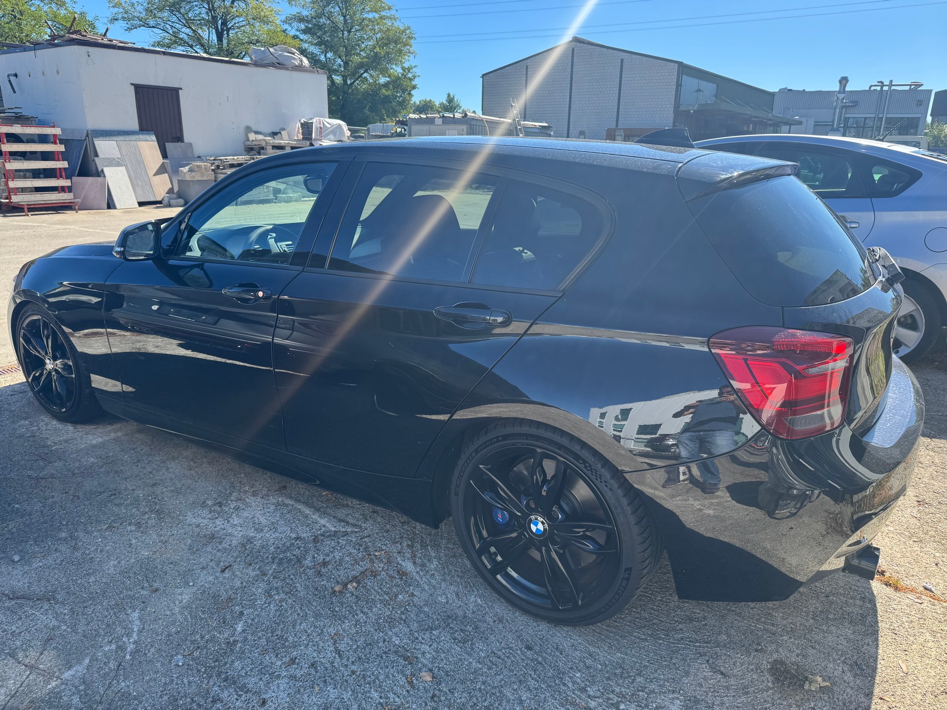 BMW M135i xDrive Steptronic-image-3