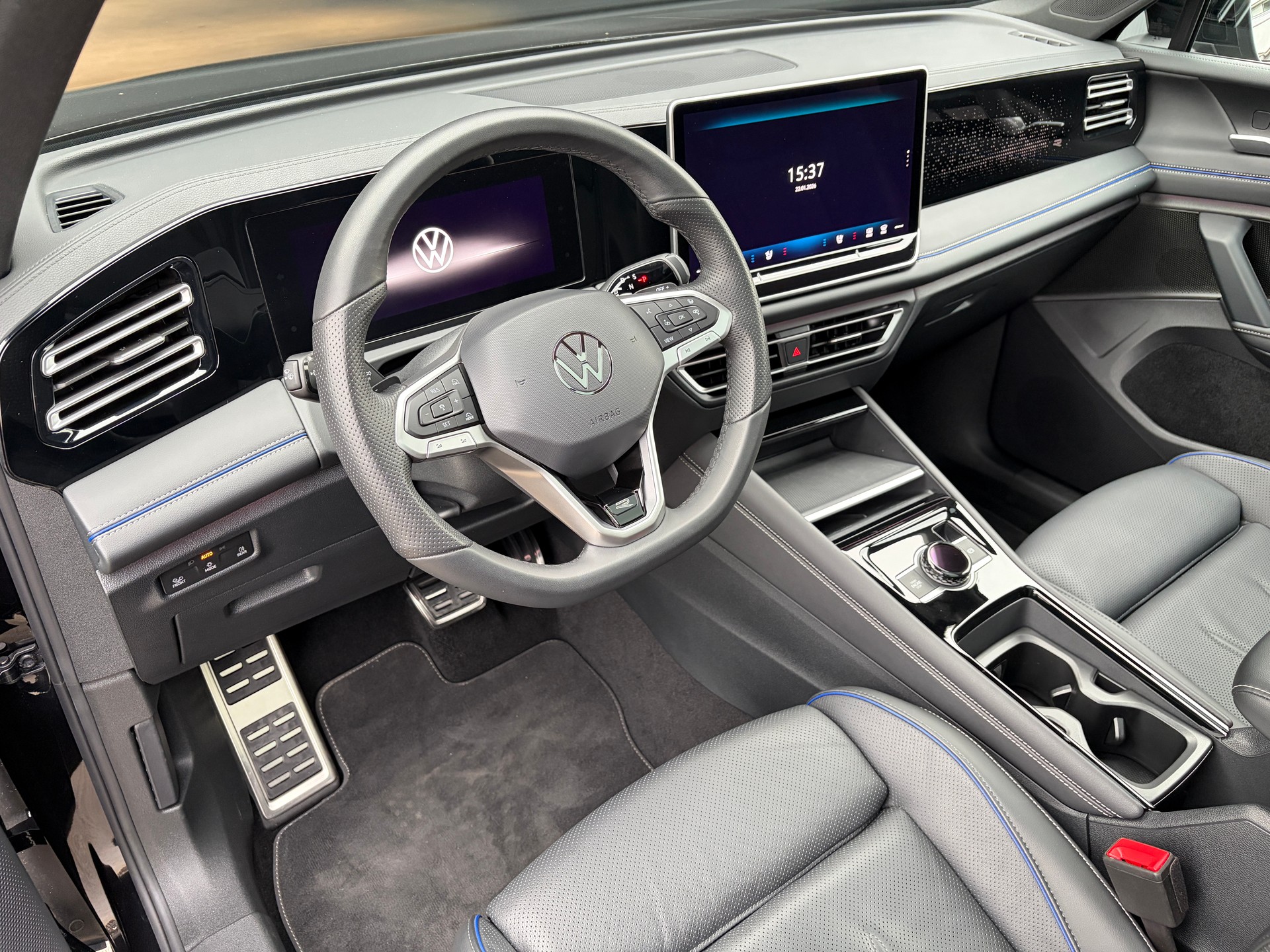 VW Tiguan 2.0 TSI DSG R-Line 4Motion *VOLLLEDER*-image-12