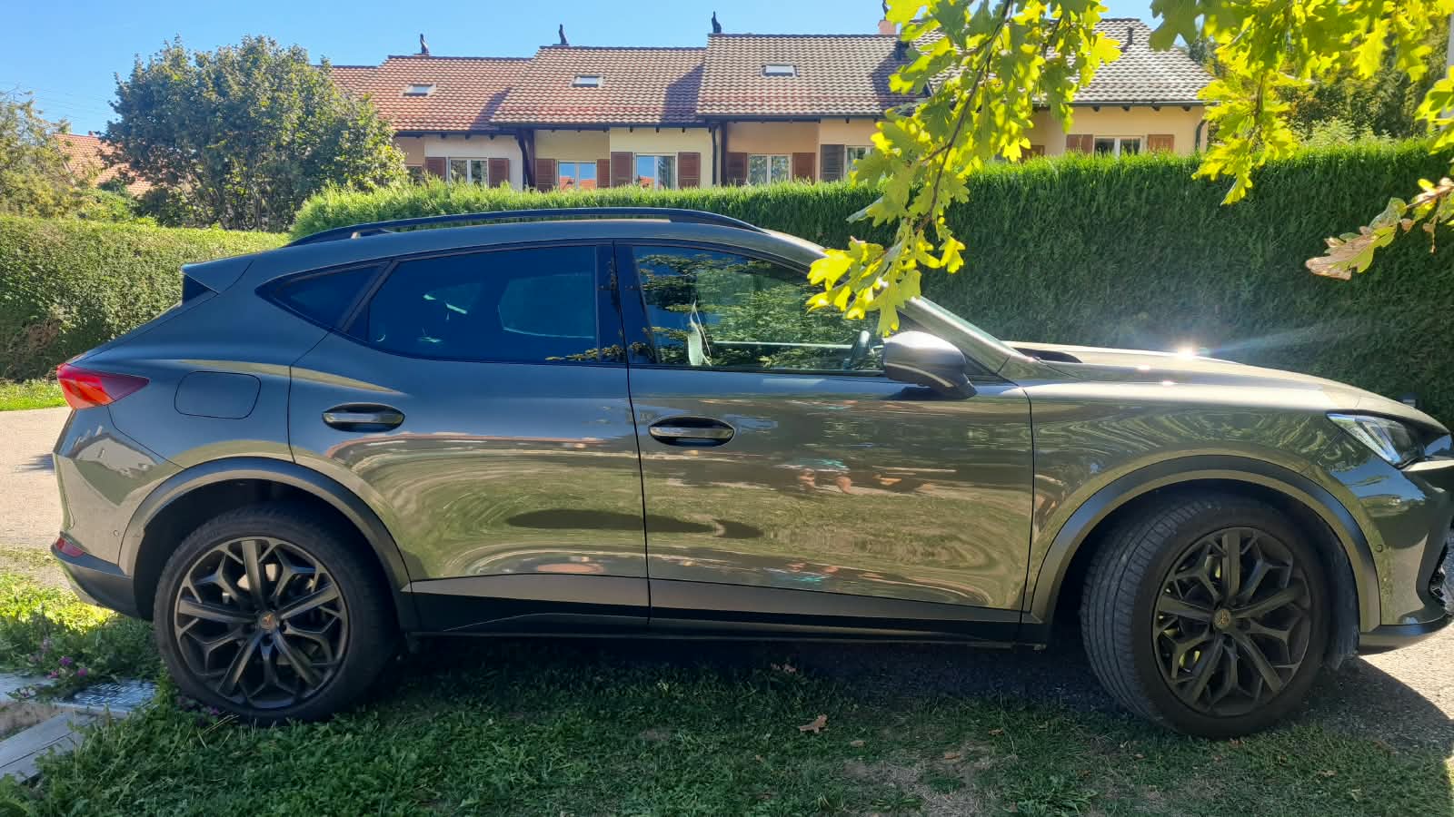 CUPRA 2.0 TSI VZ Tribe Edition DSG-image-3