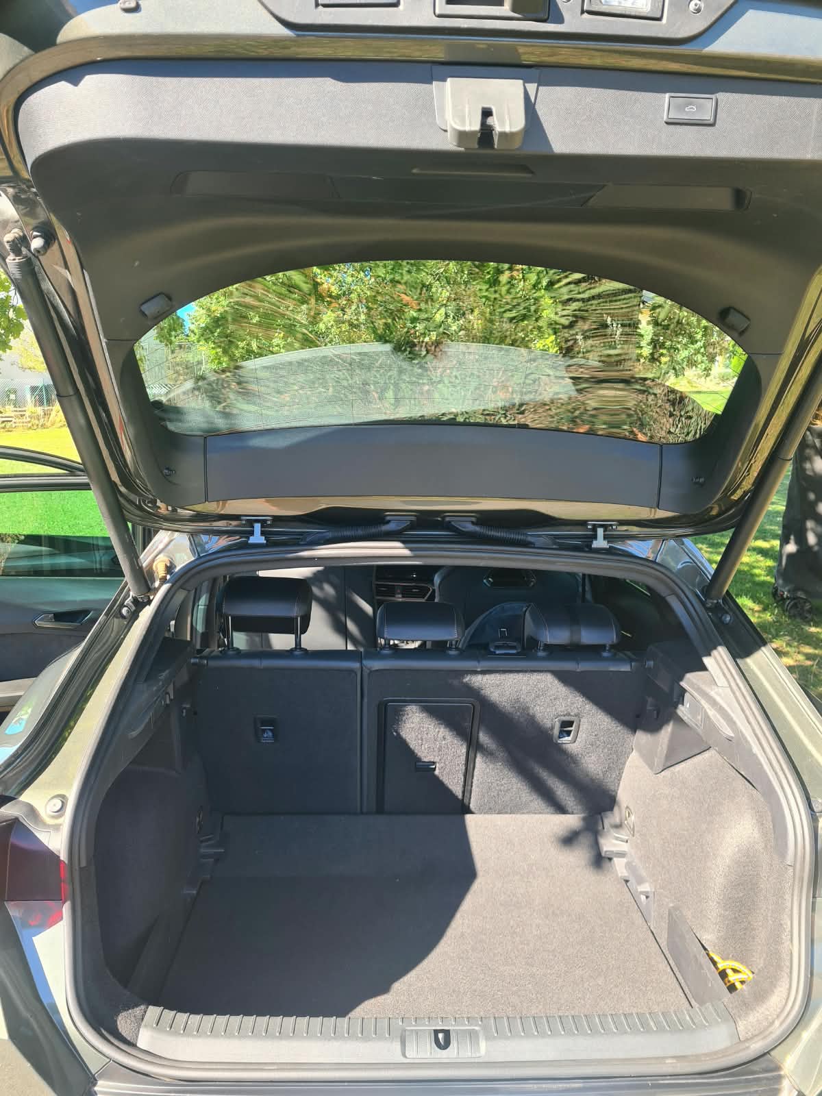 CUPRA 2.0 TSI VZ Tribe Edition DSG-image-5