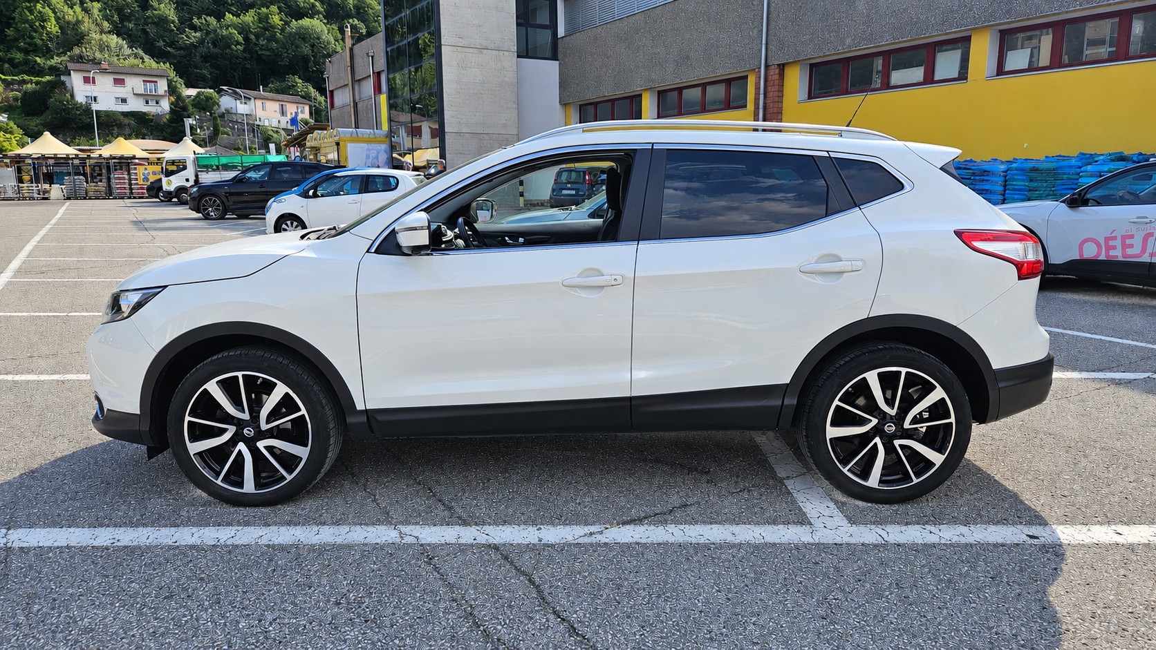 NISSAN Qashqai 1.6 dCi tekna ALL-MODE 4x4-image-2