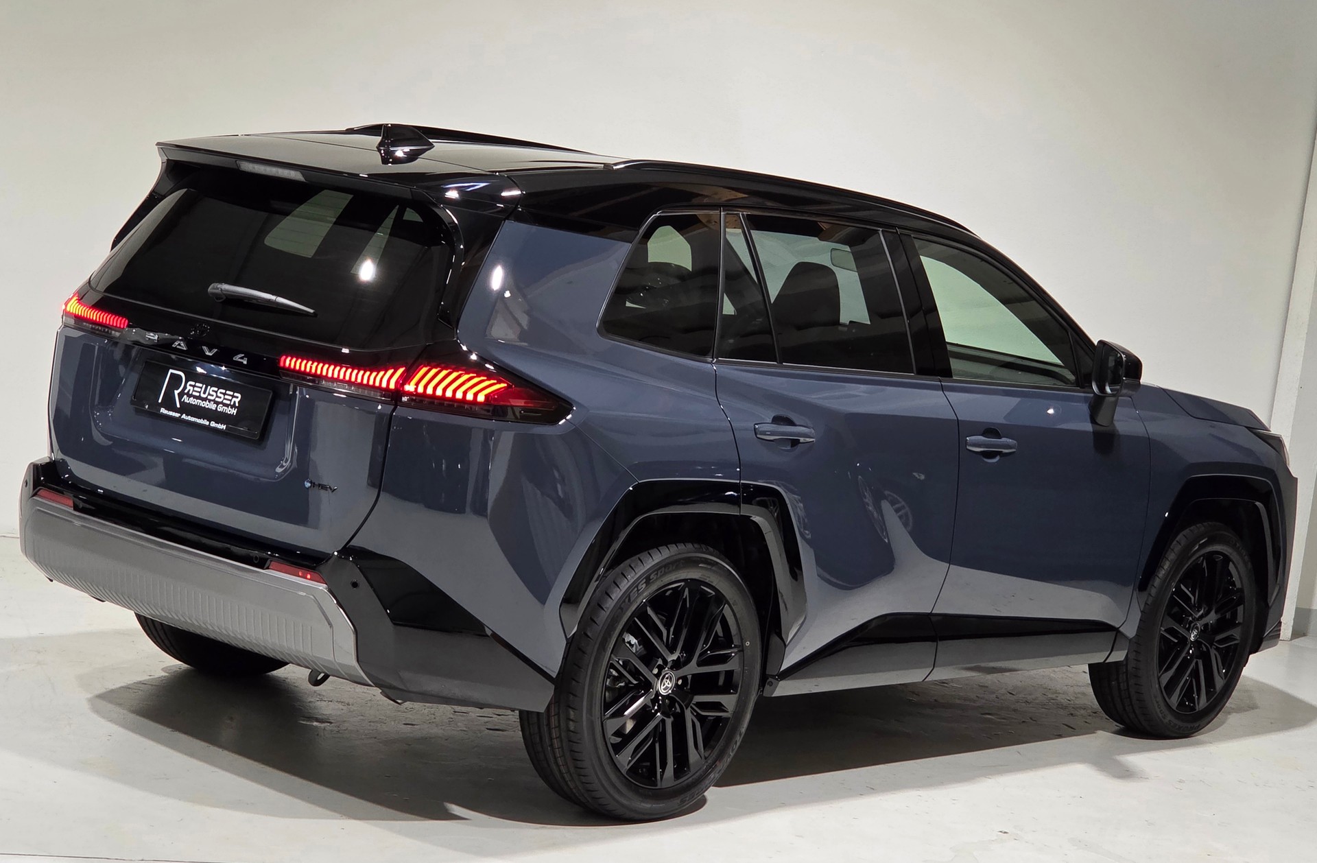 TOYOTA RAV-4 2.5 HSD Style e-CVT AWD-image-24