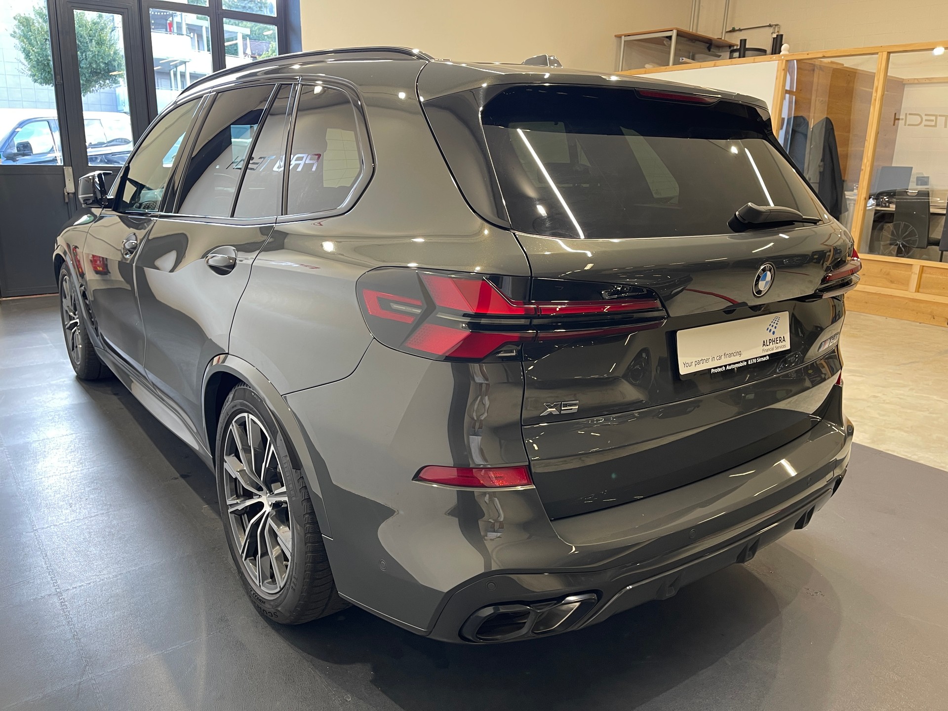 BMW X5 xDrive 48V M60i M Sport Pro Steptronic *DRAVITGRAU*-image-6