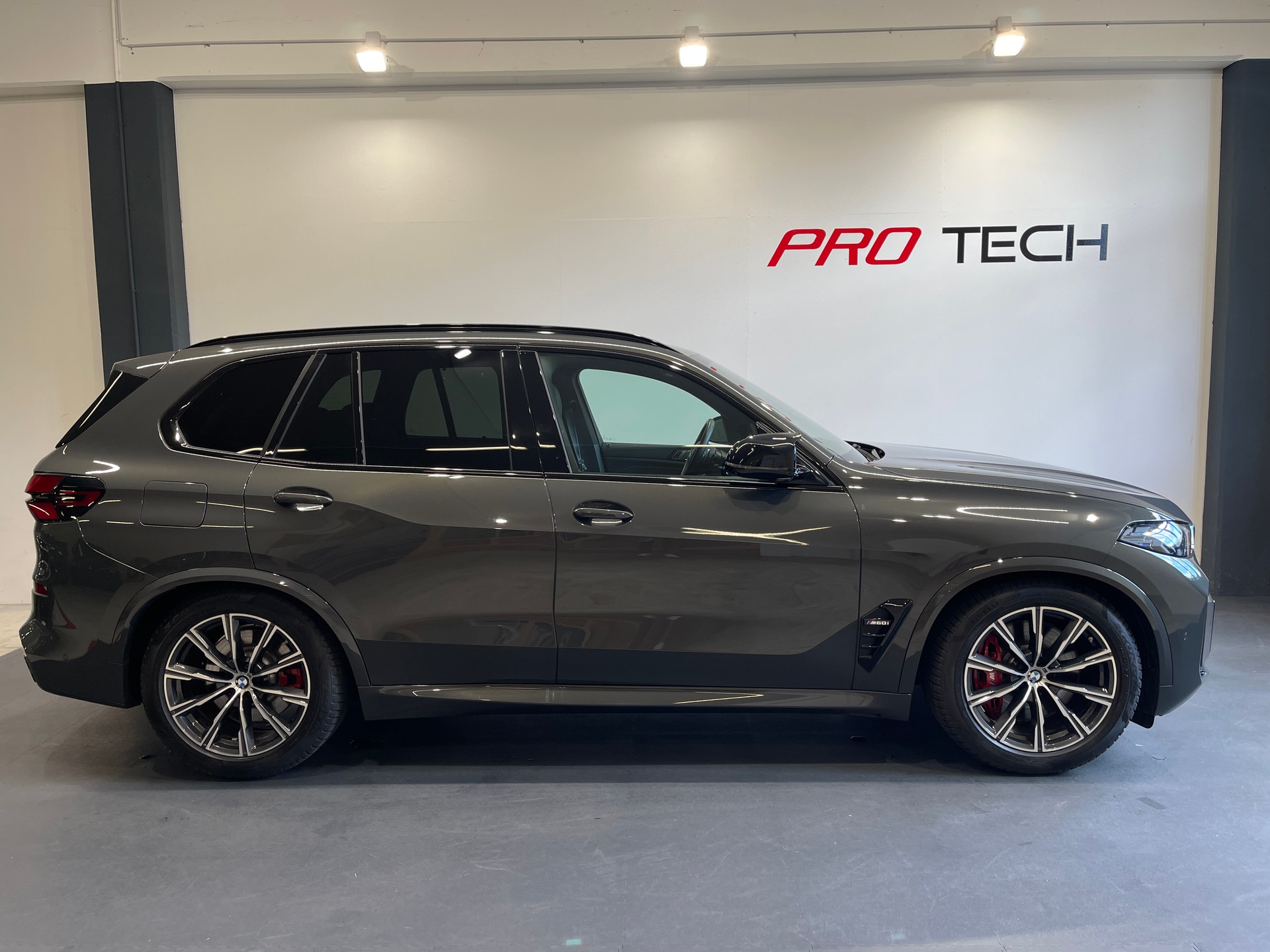 BMW X5 xDrive 48V M60i M Sport Pro Steptronic *DRAVITGRAU*-image-3