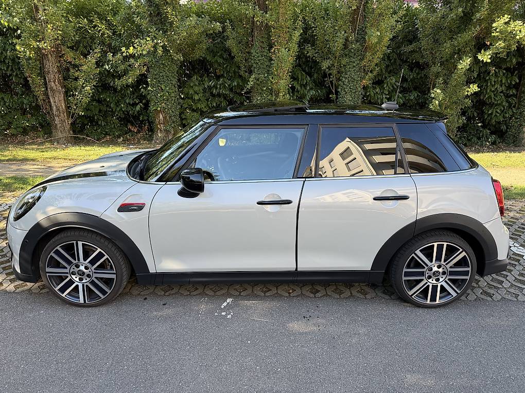 MINI COOPER-image-2