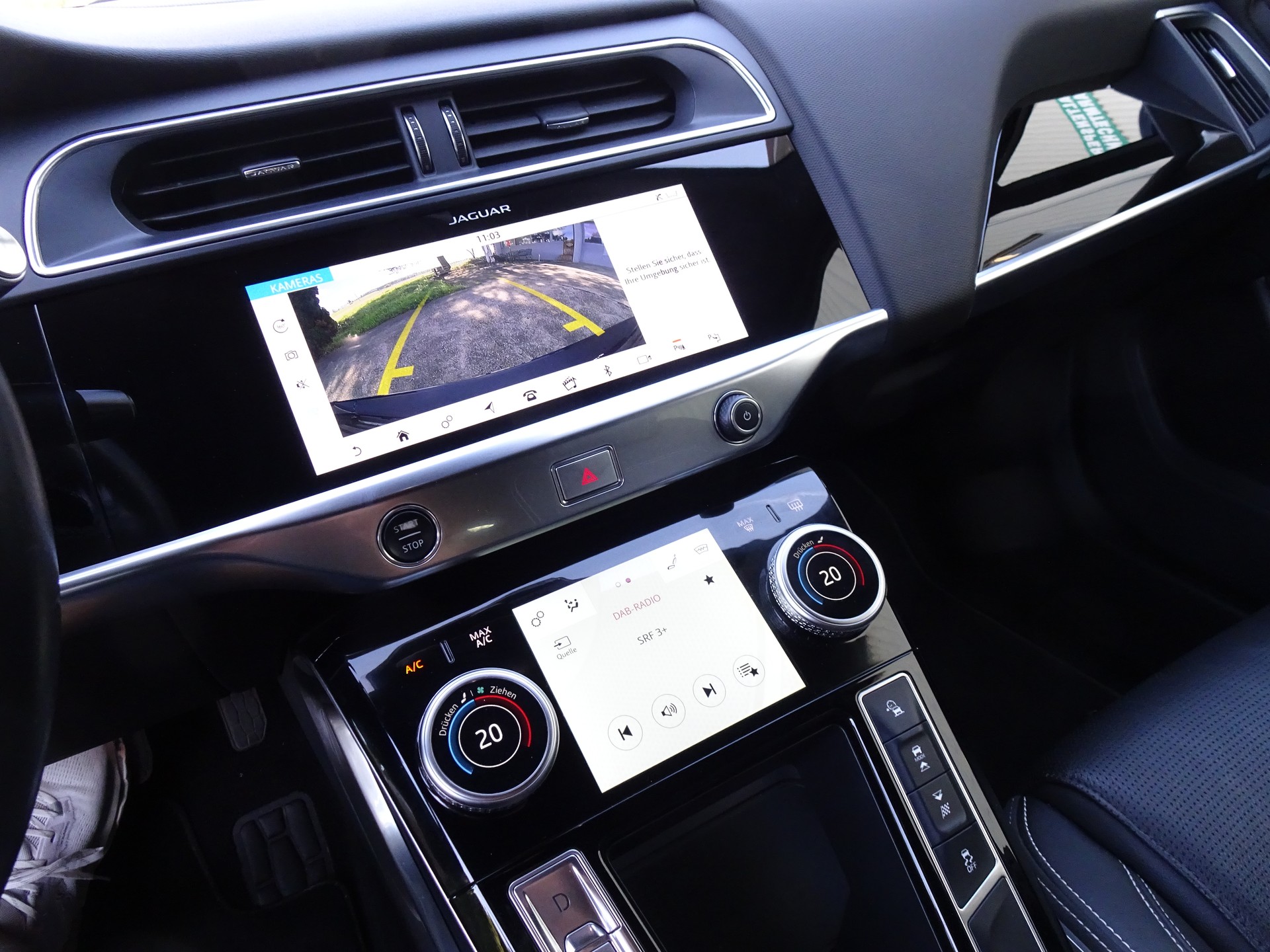 JAGUAR I-Pace EV400 HSE AWD-image-7