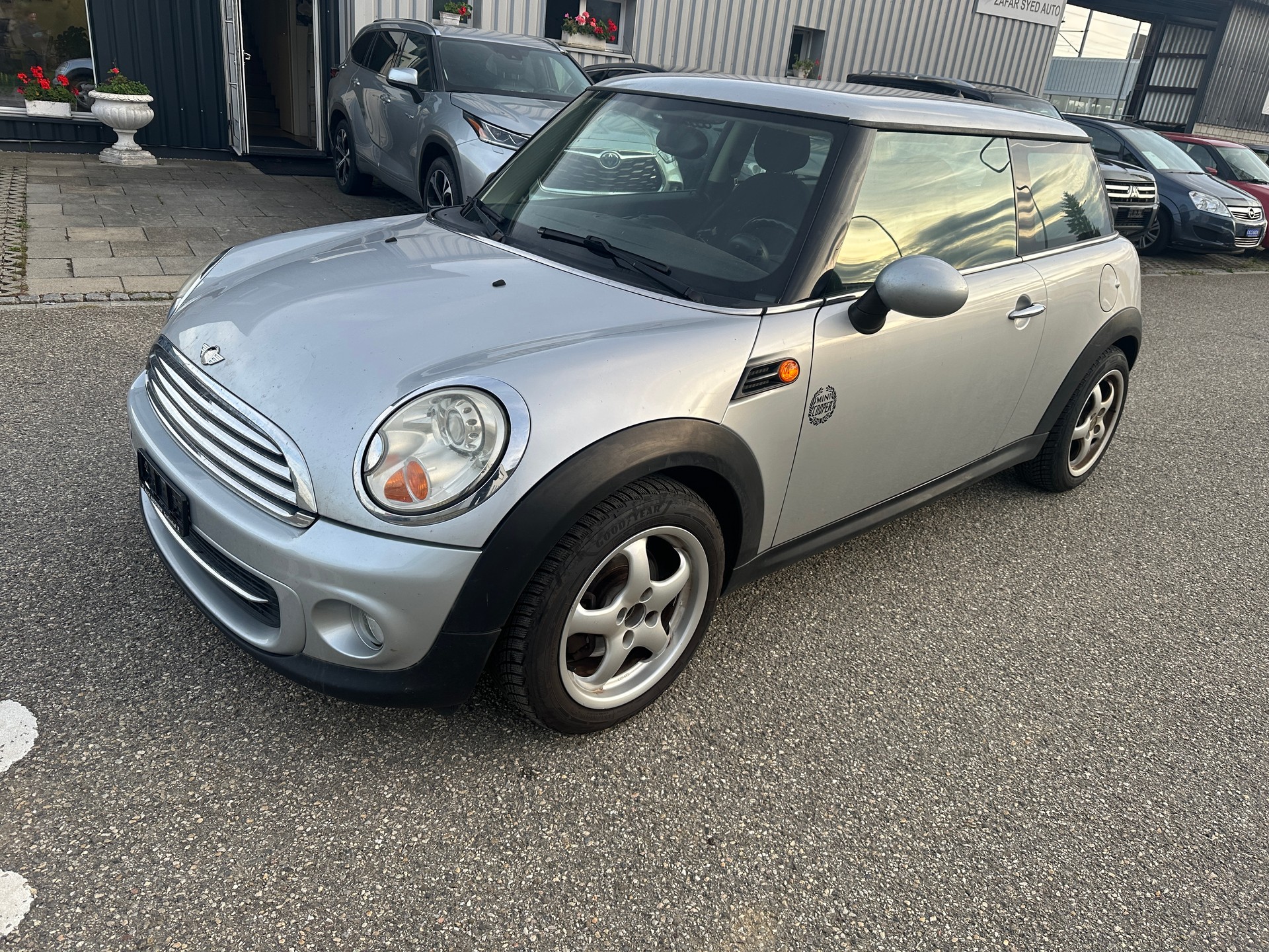 MINI Cooper-image-0