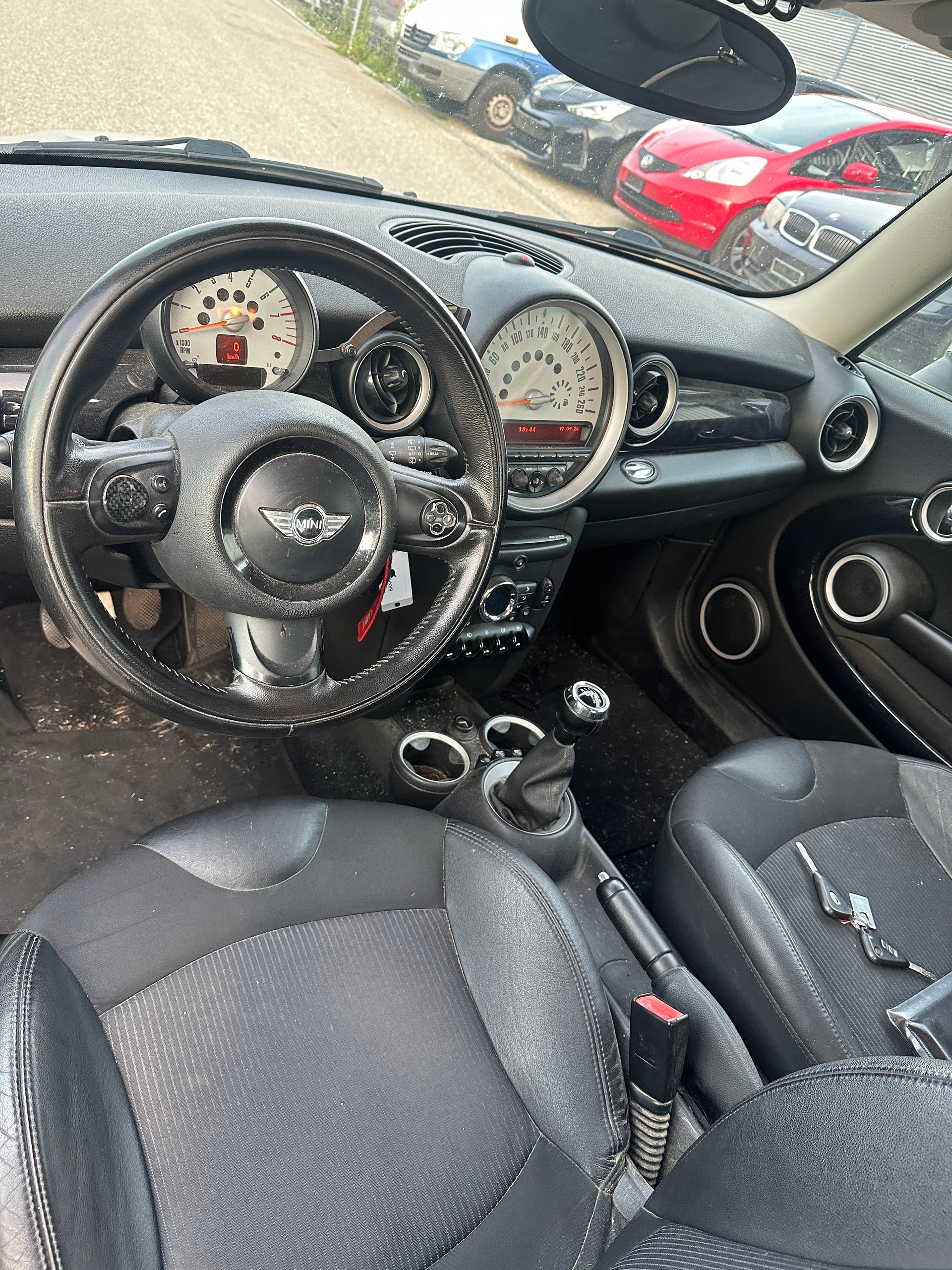 MINI Cooper-image-4