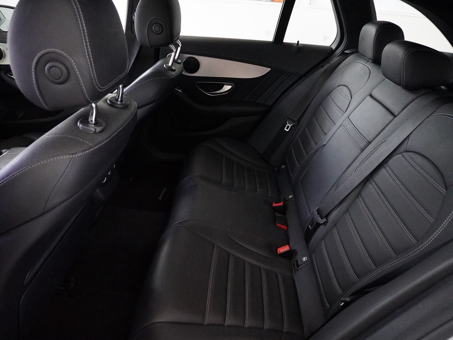 MERCEDES-BENZ C 43 AMG 4Matic 9G-Tronic-image-5
