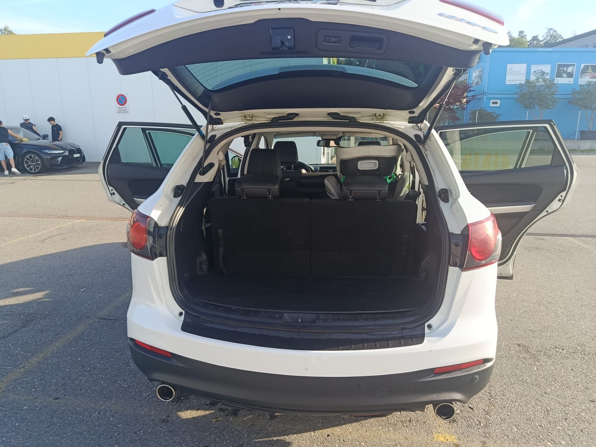 MAZDA 3.7 V6 Revolution-image-1