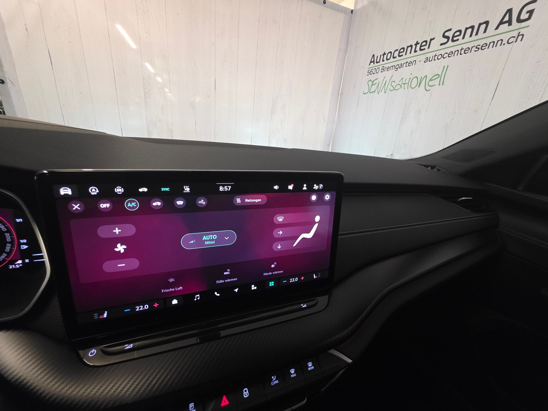 SKODA Octavia Combi 2.0 TSI DSG Dynamic 4x4-image-22