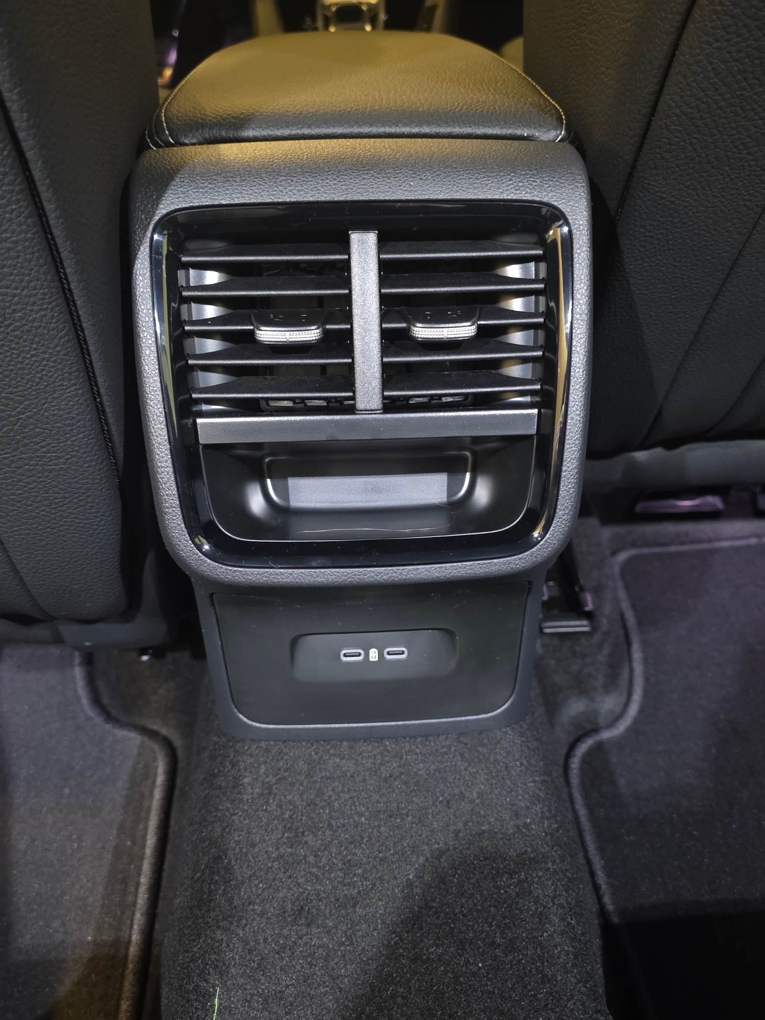 SKODA Octavia Combi 2.0 TSI DSG Dynamic 4x4-image-10