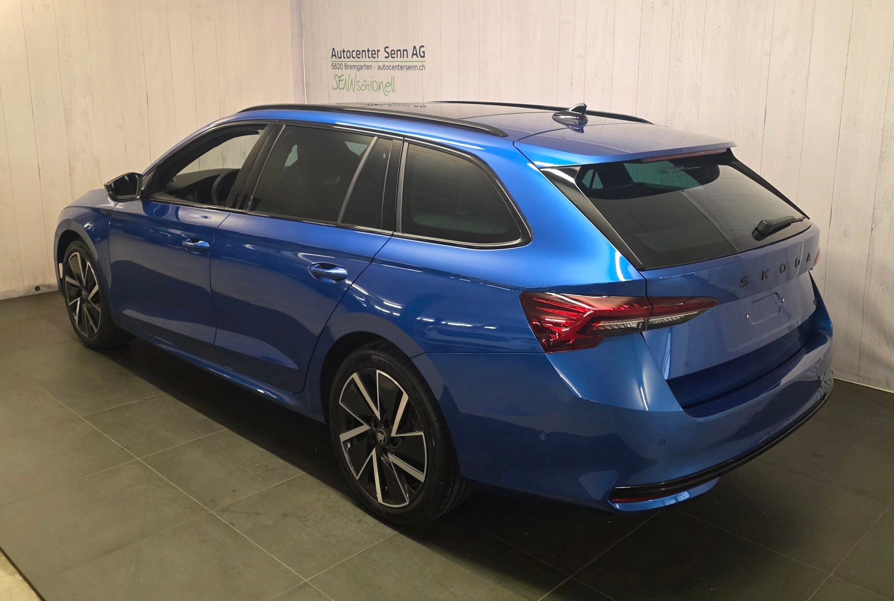 SKODA Octavia Combi 2.0 TSI DSG Dynamic 4x4-image-3