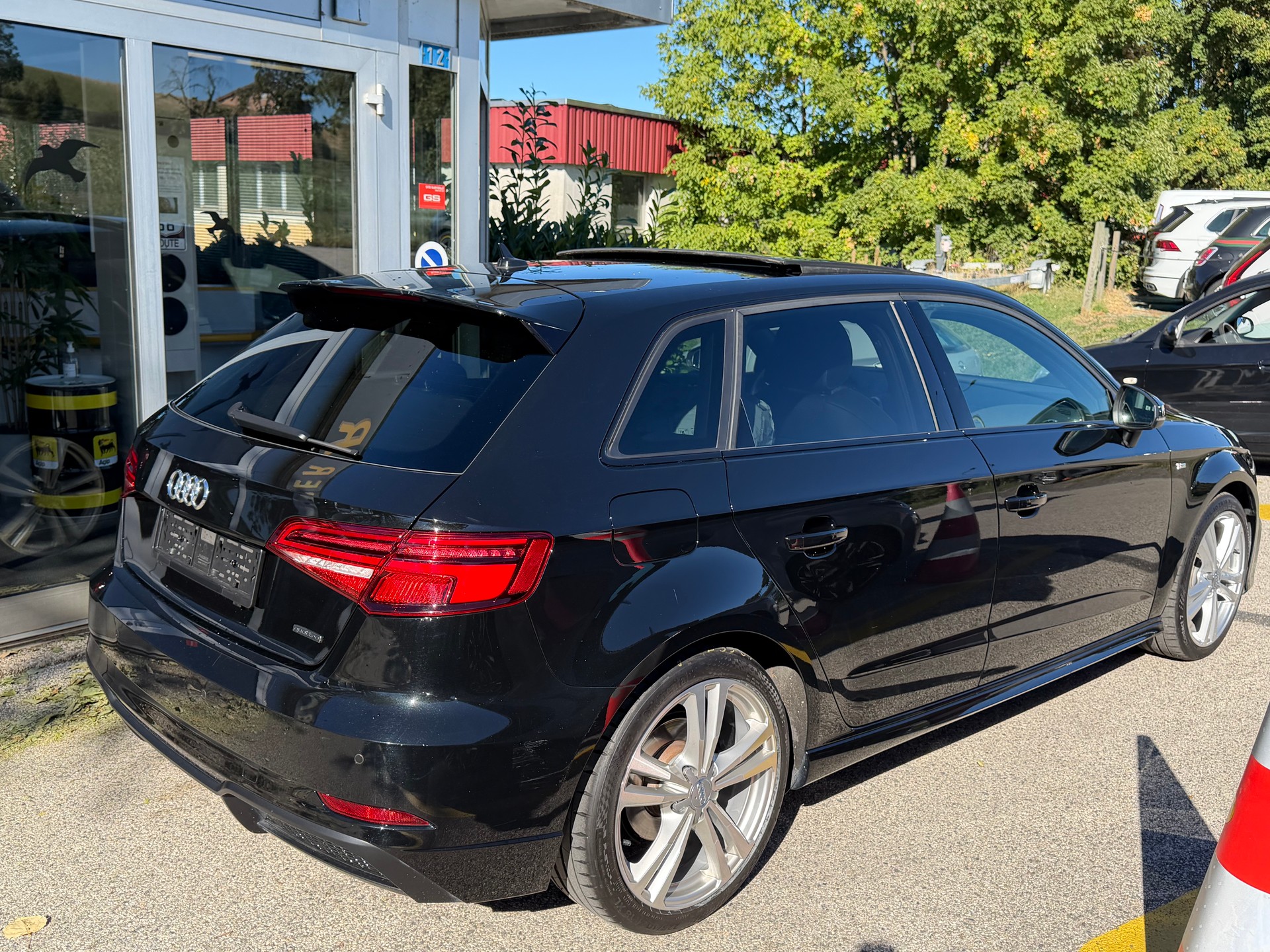 AUDI A3 Sportback 2.0 TFSI Sport quattro S-tronic-image-3