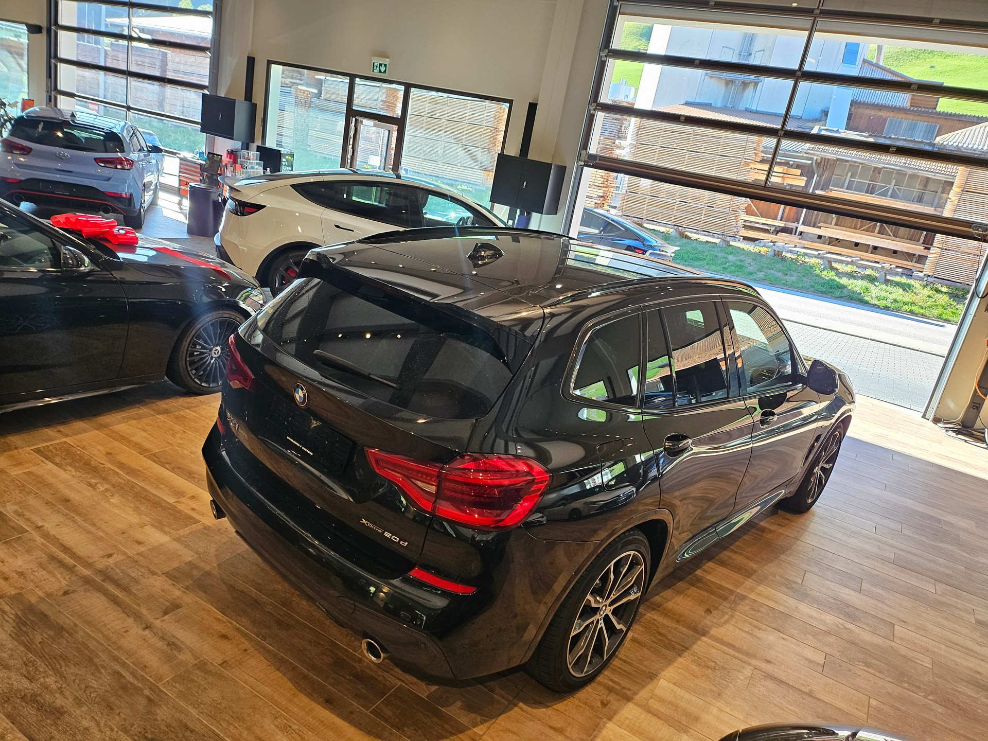 BMW X3 xDrive 20d Individualđ„ M Sport Steptronicđ„-image-9