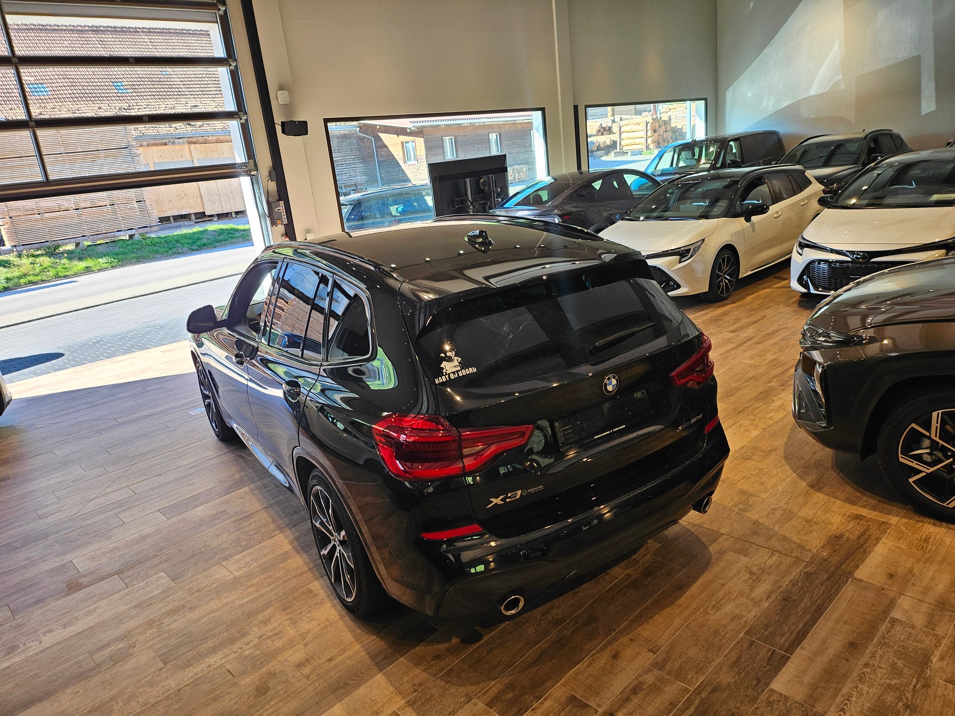 BMW X3 xDrive 20d Individualđ„ M Sport Steptronicđ„-image-13
