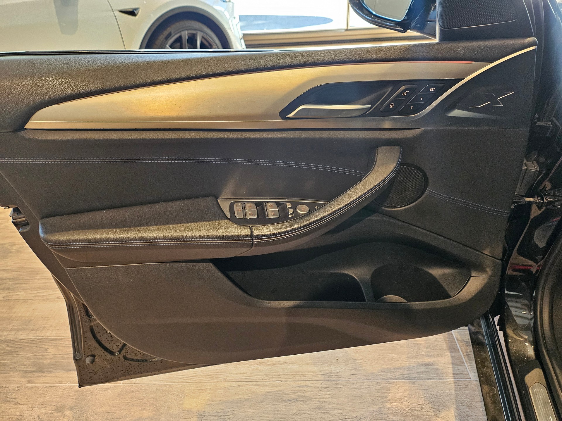 BMW X3 xDrive 20d Individualđ„ M Sport Steptronicđ„-image-23