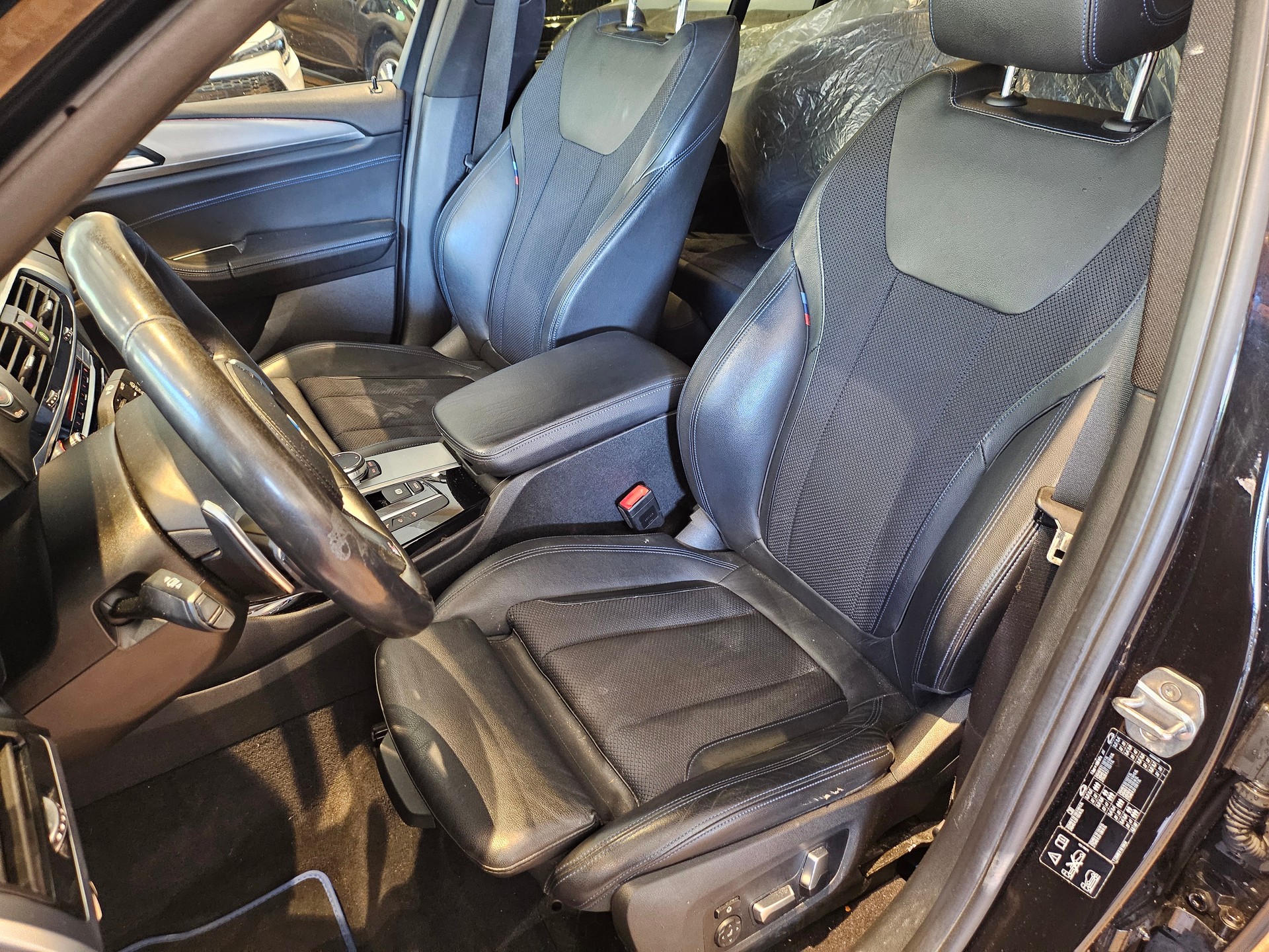 BMW X3 xDrive 20d Individualđ„ M Sport Steptronicđ„-image-25