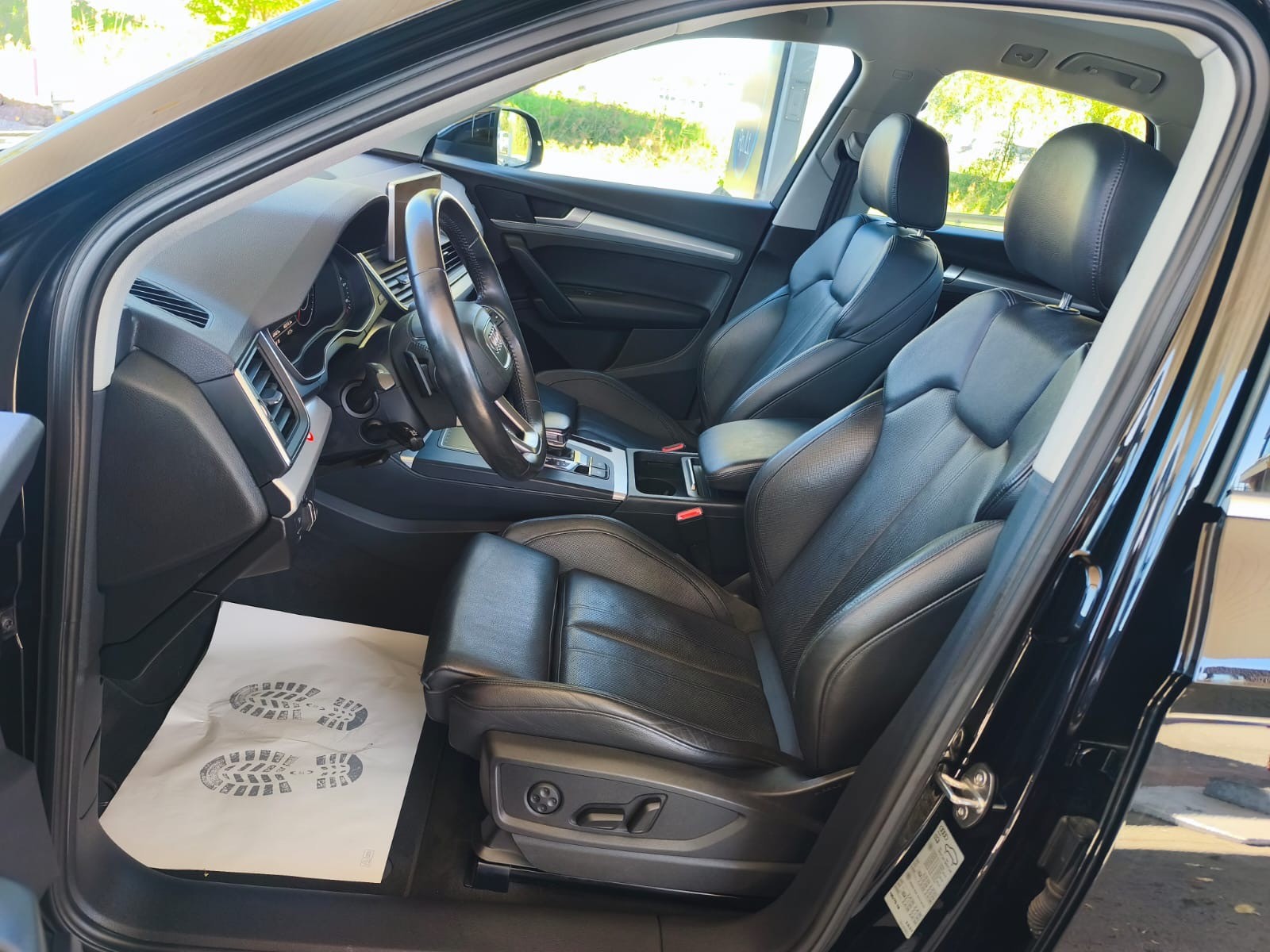AUDI Q5 2.0 TFSI sport quattro S-tronic-image-14