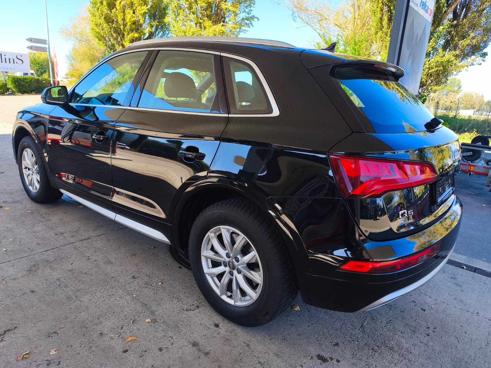 AUDI Q5 2.0 TFSI sport quattro S-tronic-image-2