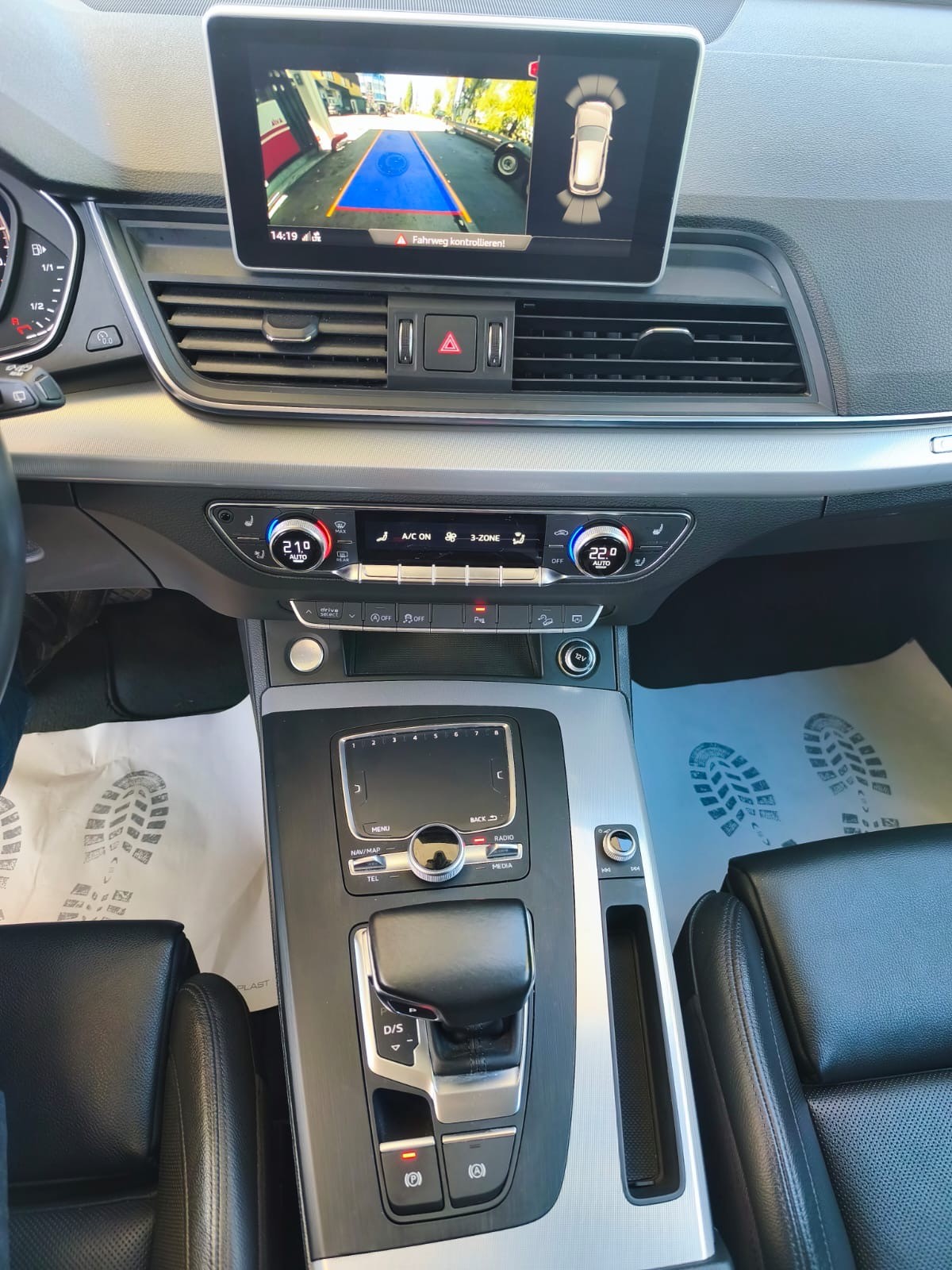 AUDI Q5 2.0 TFSI sport quattro S-tronic-image-13