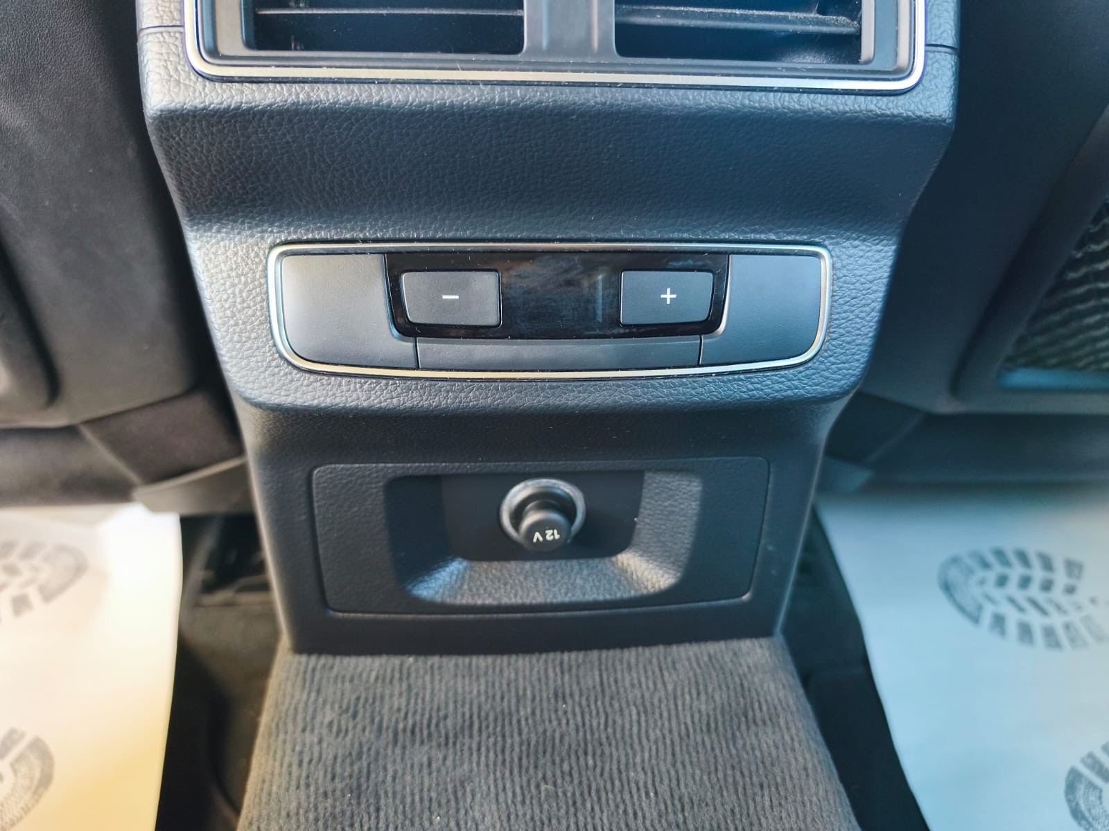 AUDI Q5 2.0 TFSI sport quattro S-tronic-image-20
