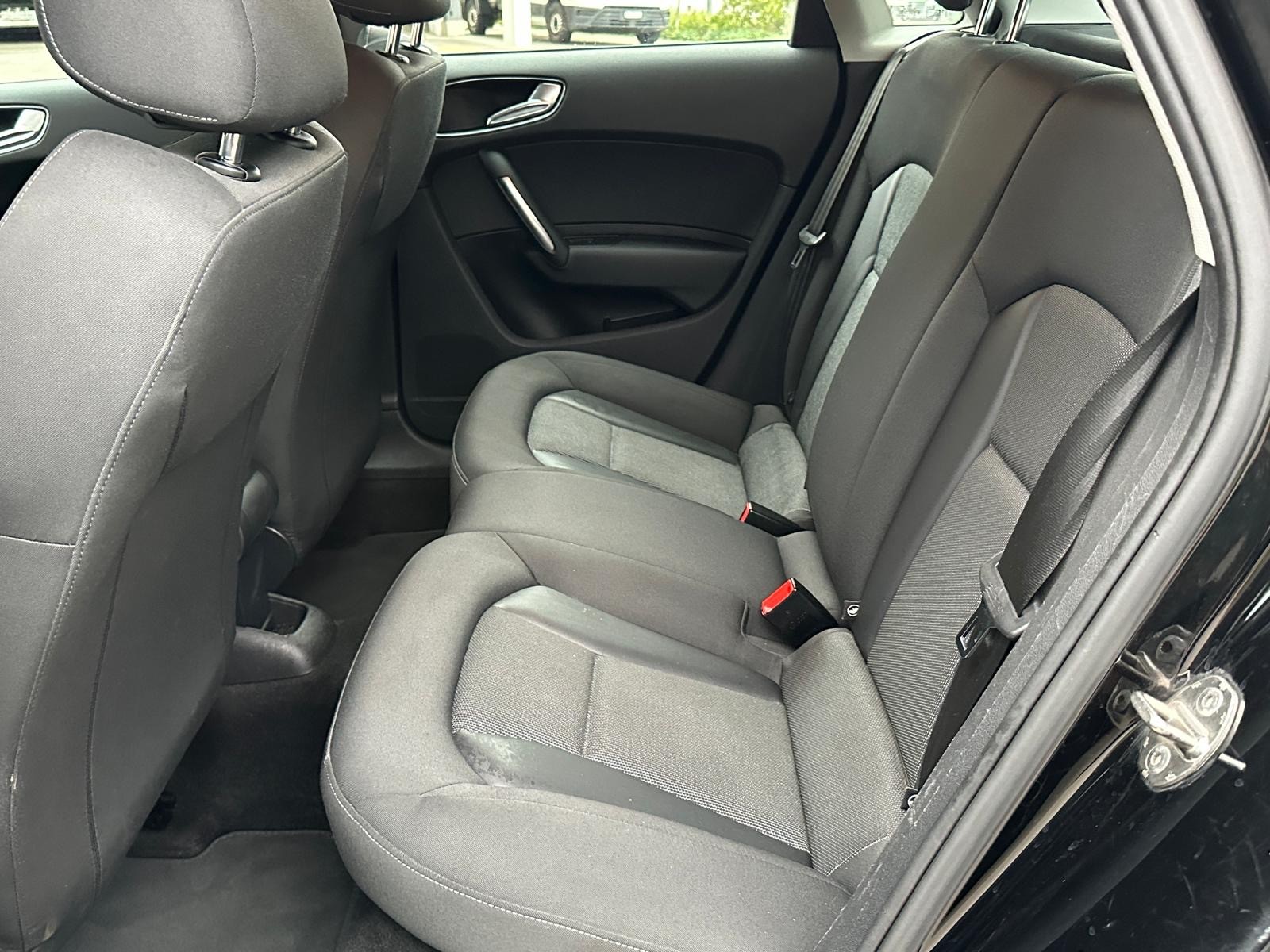 AUDI A1 Sportback 1.2 TFSI Attraction-image-8