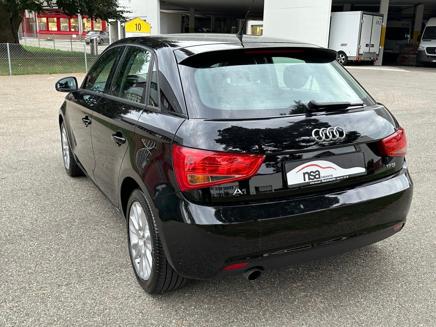 AUDI A1 Sportback 1.2 TFSI Attraction-image-4