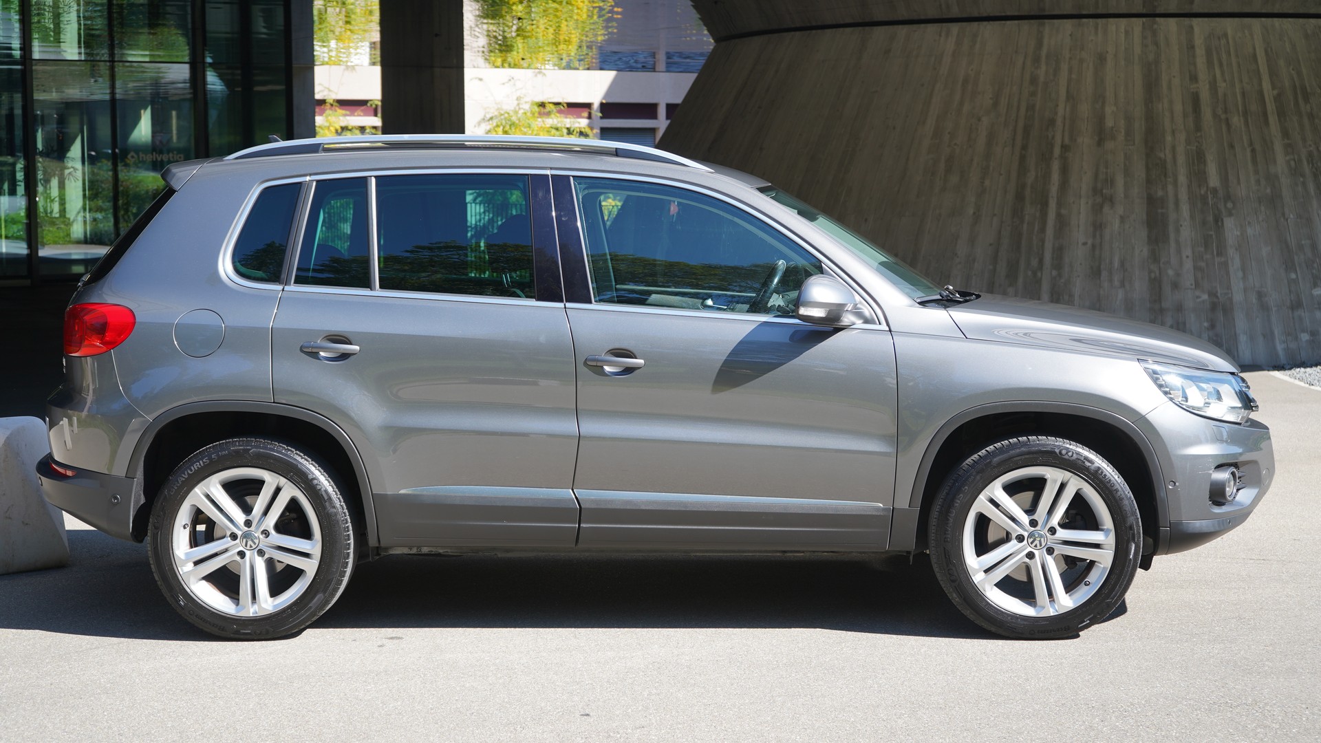 VW Tiguan 2.0 TSI Track&Field 4Motion DSG-image-3