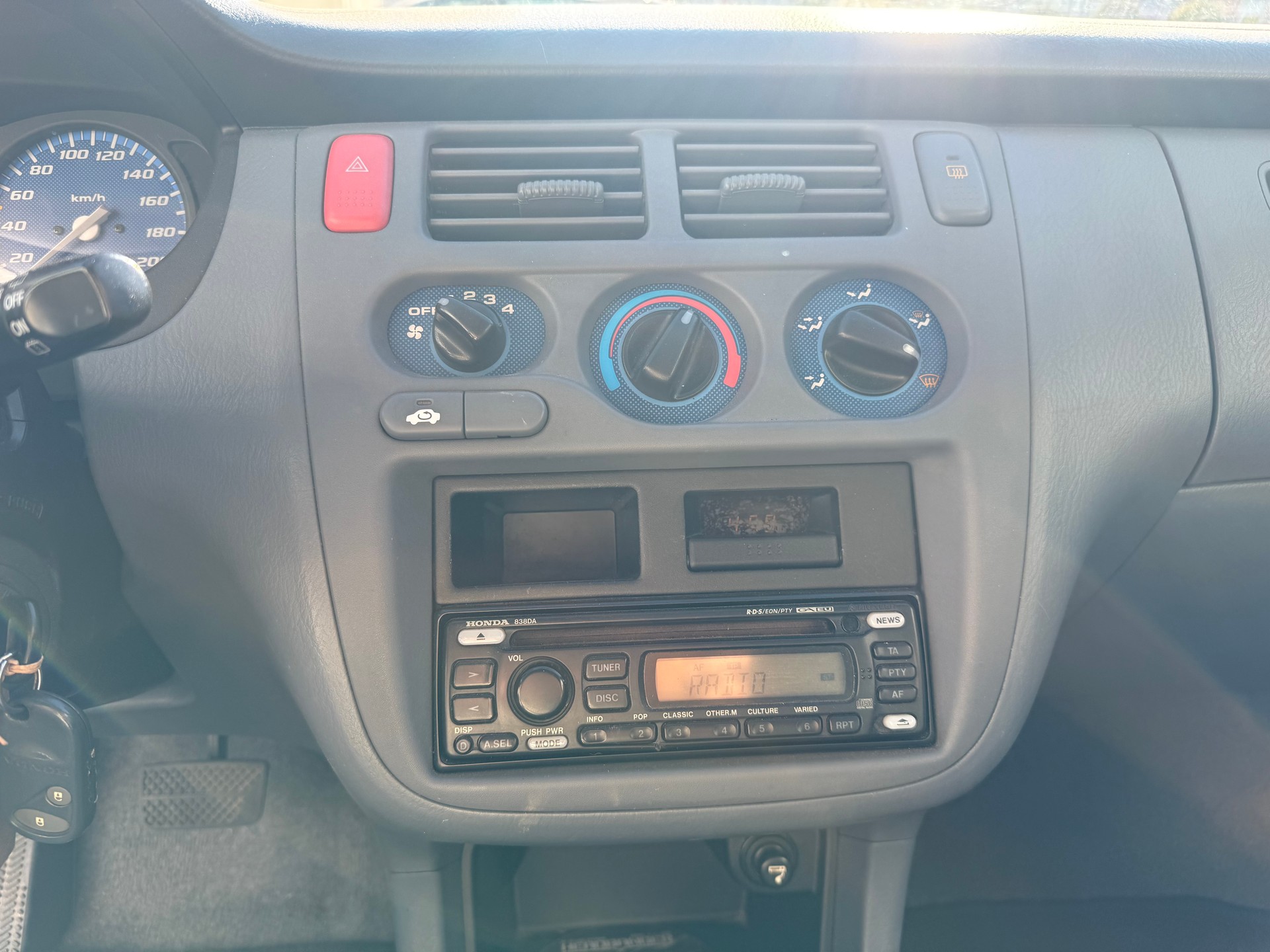 HONDA HR-V 1.6i 4WD Sport-image-6