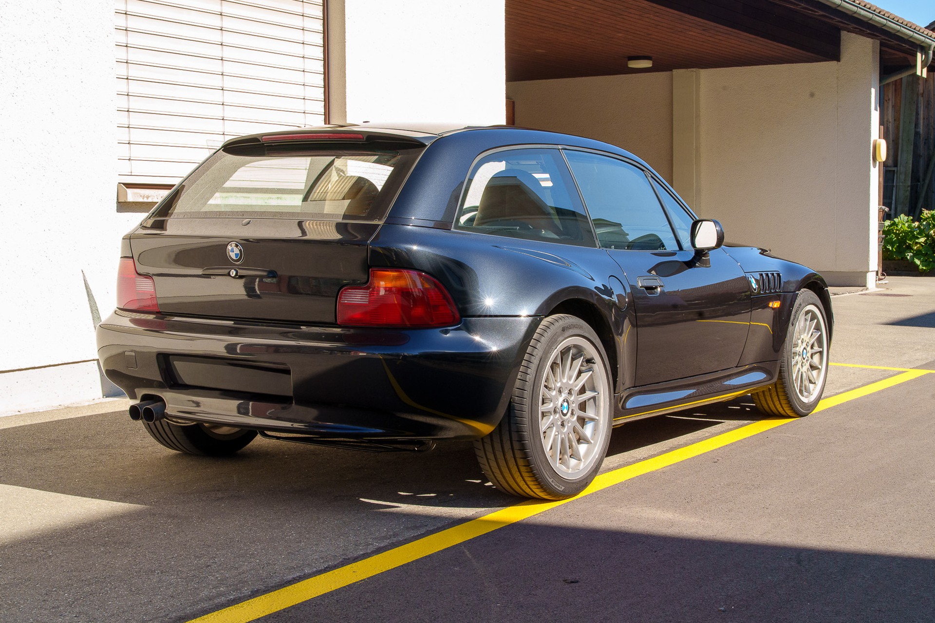BMW 2.8-image-3