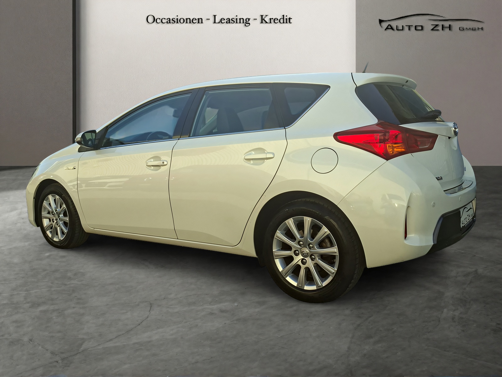 TOYOTA Auris 1.8 16V HSD Linea Sol-image-5