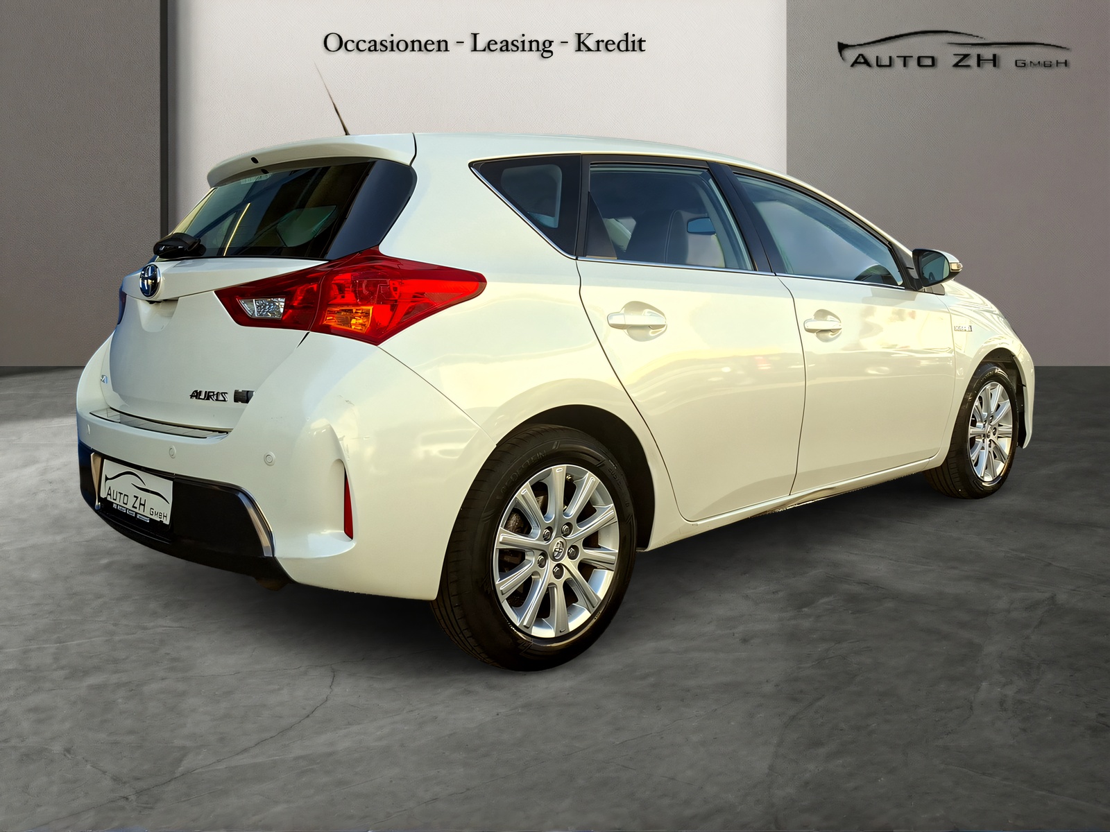 TOYOTA Auris 1.8 16V HSD Linea Sol-image-3