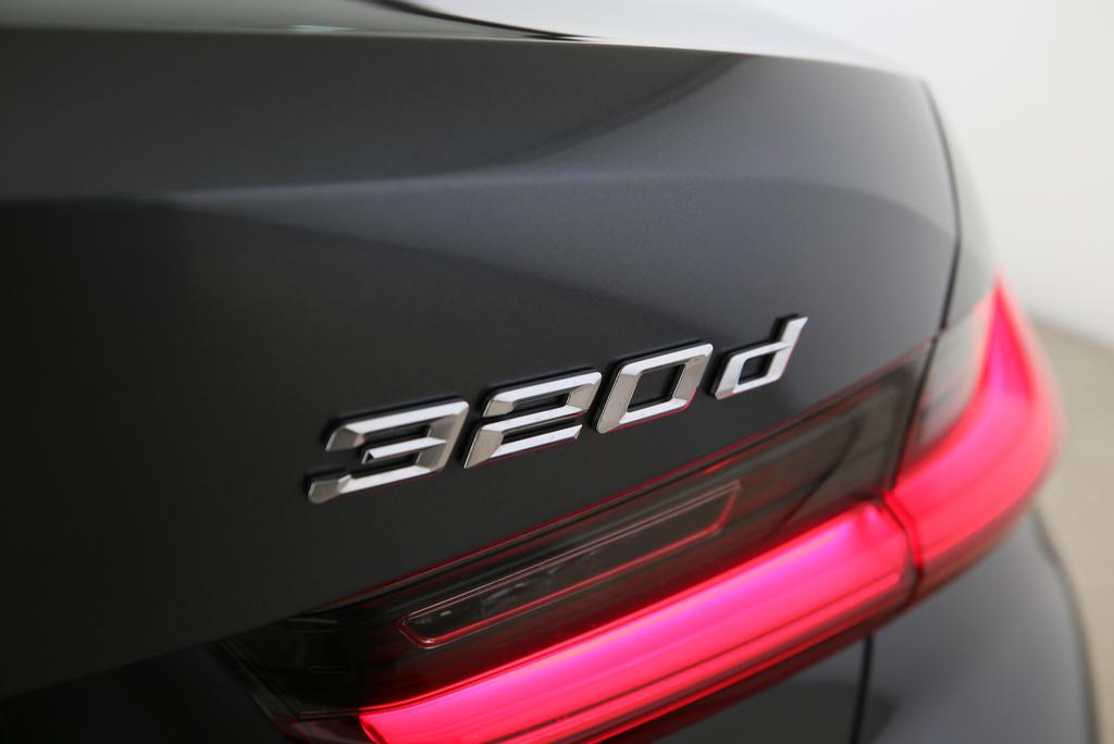 BMW 320d xDrive SAG-image-15